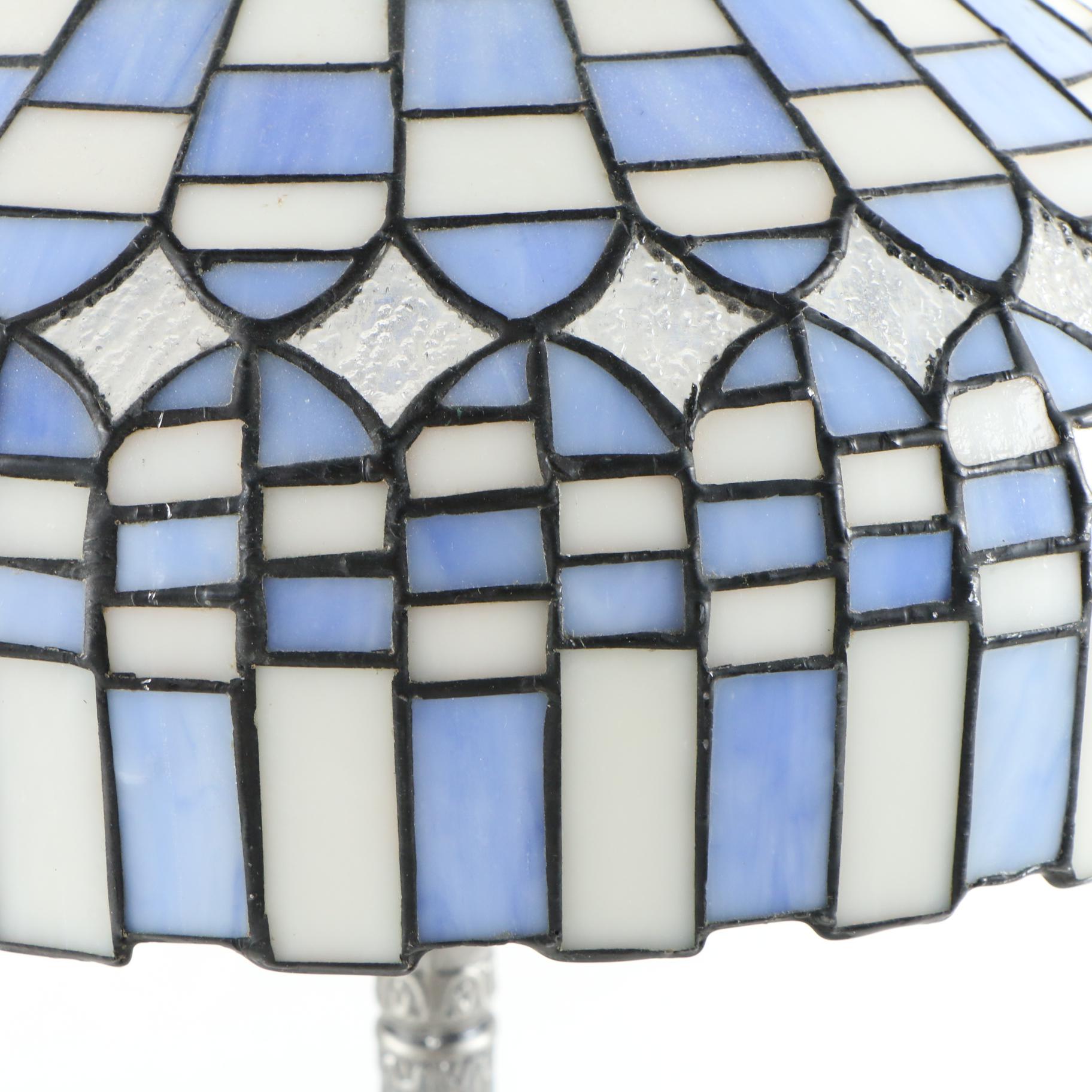 Tiffany Style Stained Glass Table Lamp, Late 20th Century