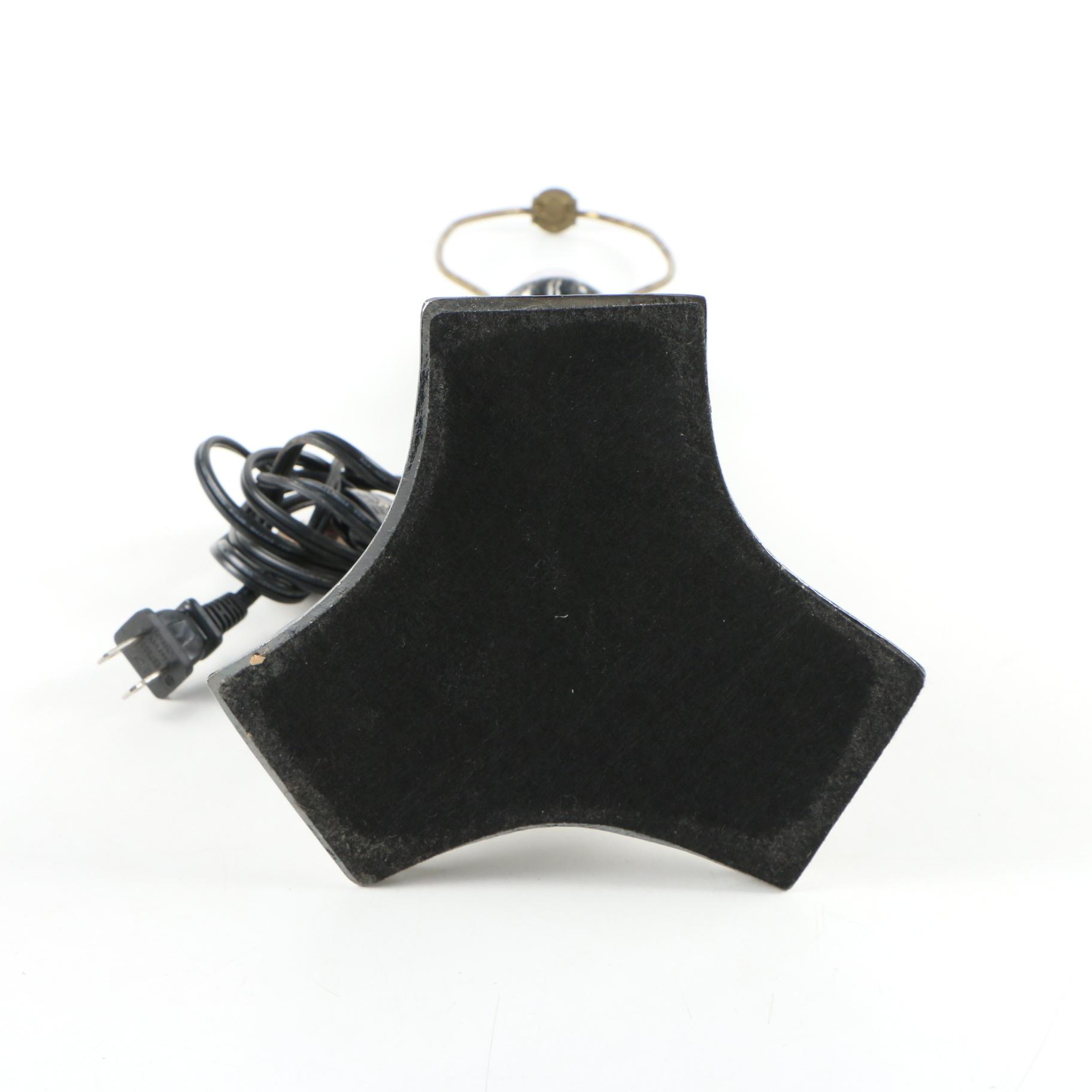 Tiffany Style Stained Glass Table Lamp, Late 20th Century