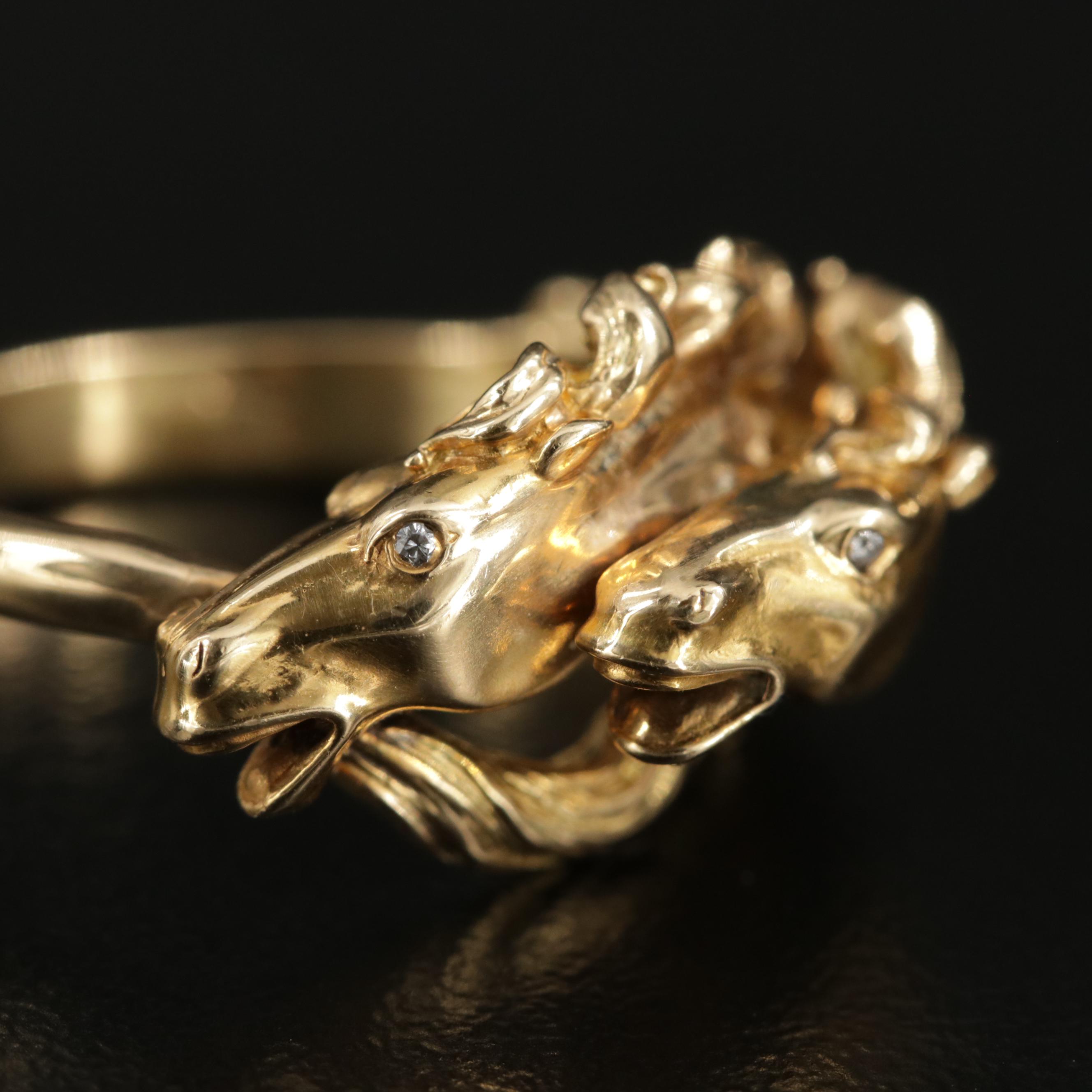 Carrera Y Carrera 18K Yellow Gold Double Horse Head Ring