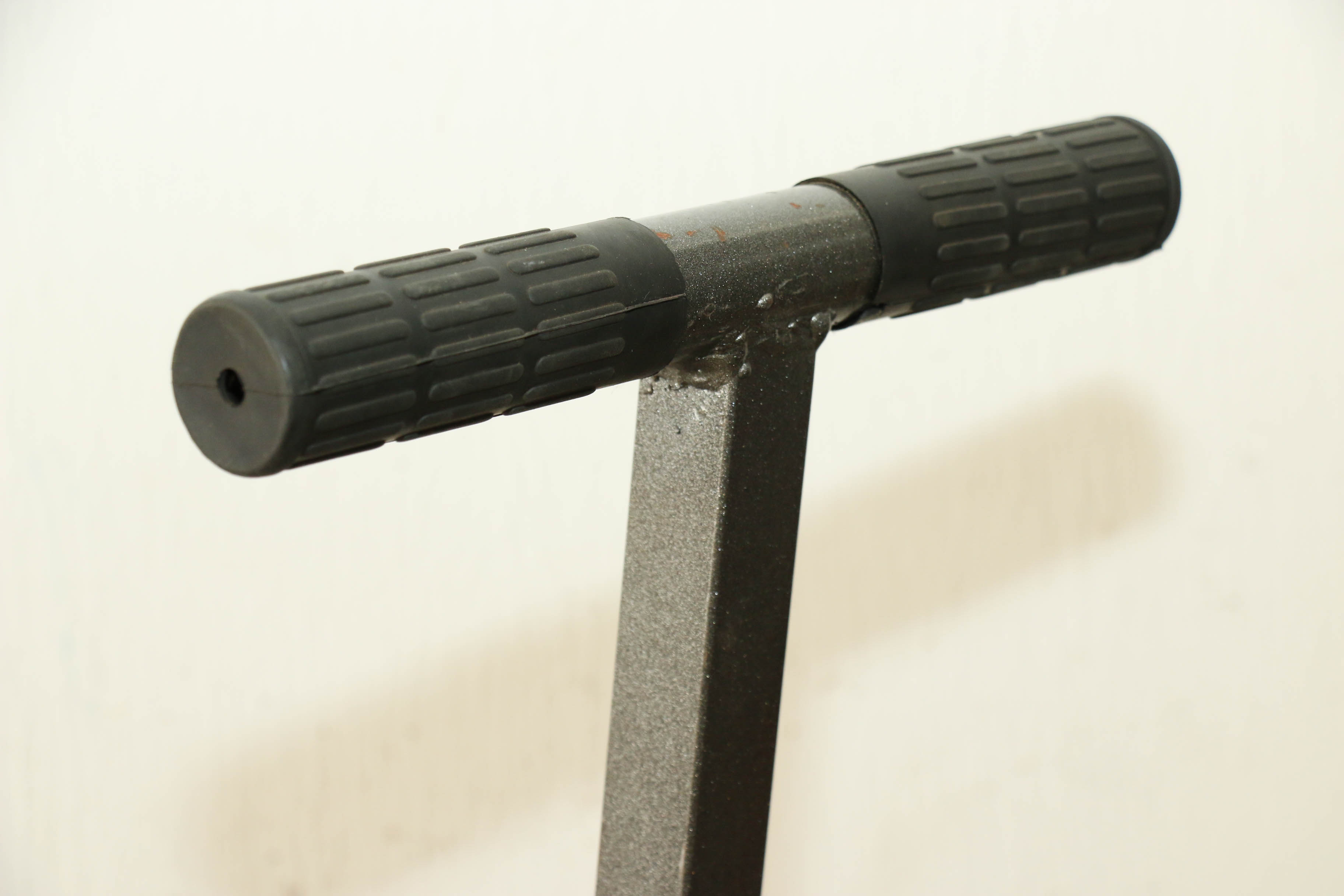 Pittsburgh 300 lb. Capacity High Lift Riding Mower/ATV Jack