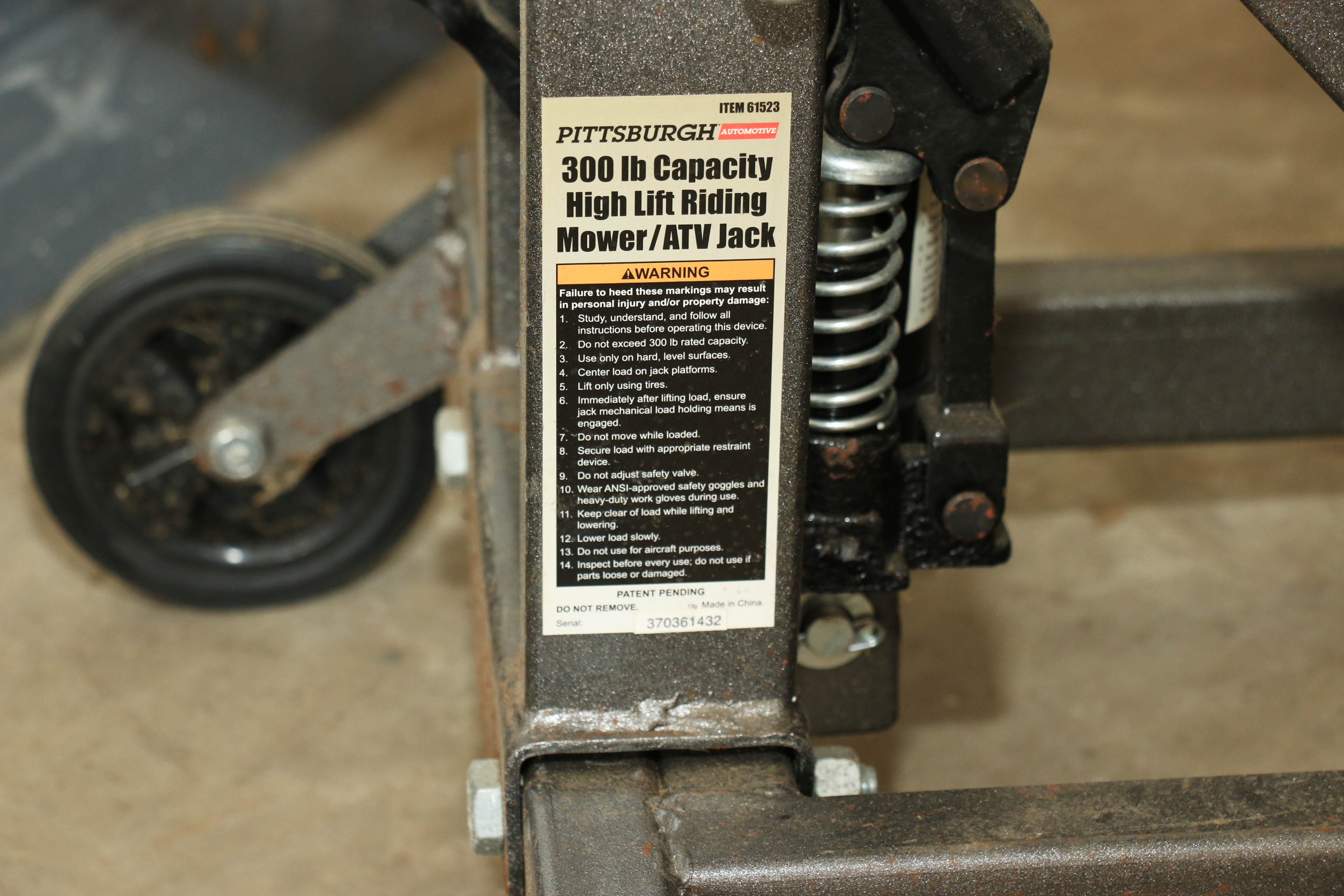 Pittsburgh 300 lb. Capacity High Lift Riding Mower/ATV Jack