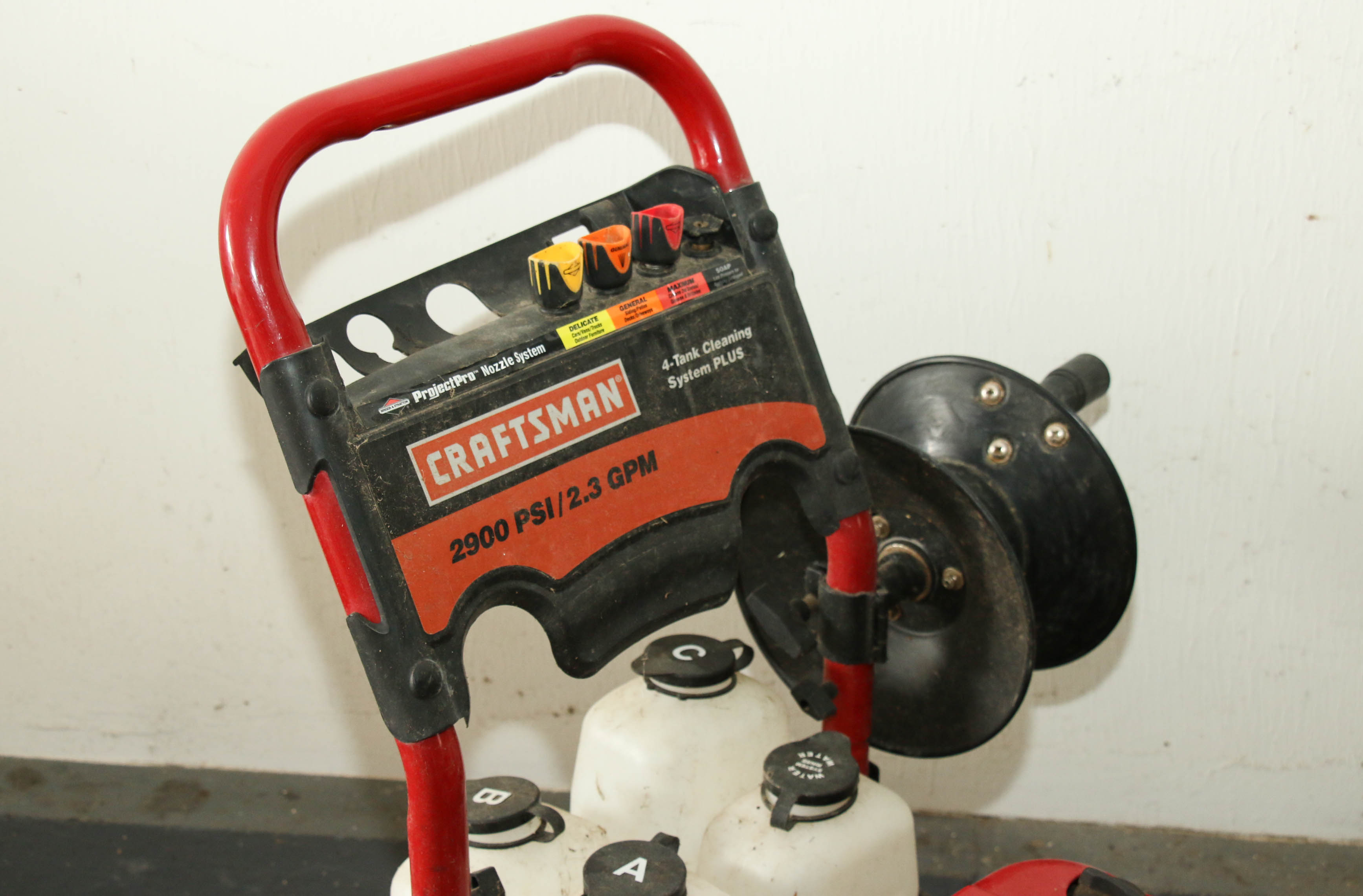 Craftsman 2900 psi Gas Pressure Washer with a Four Tank Cleaning System