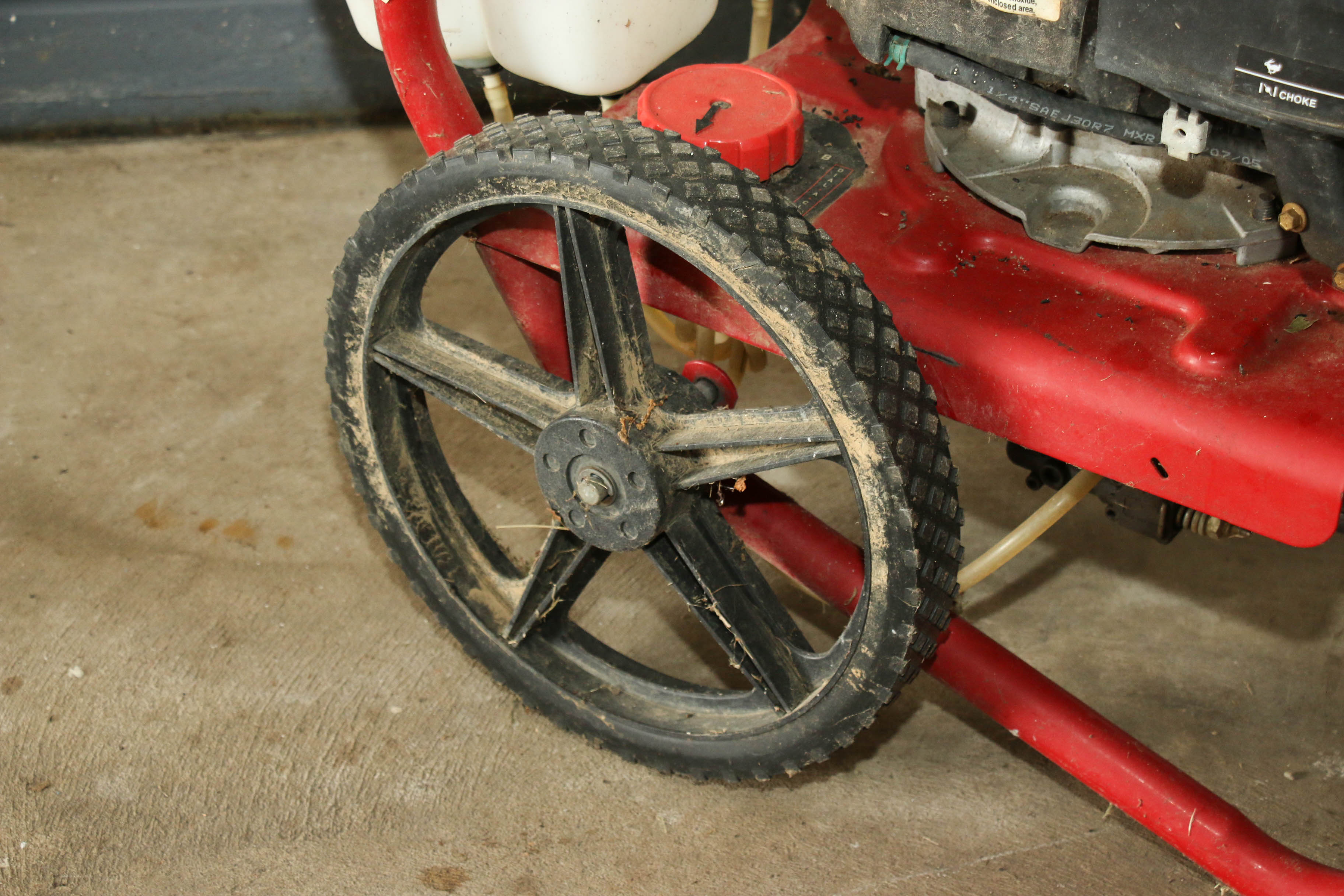 Craftsman 2900 psi Gas Pressure Washer with a Four Tank Cleaning System