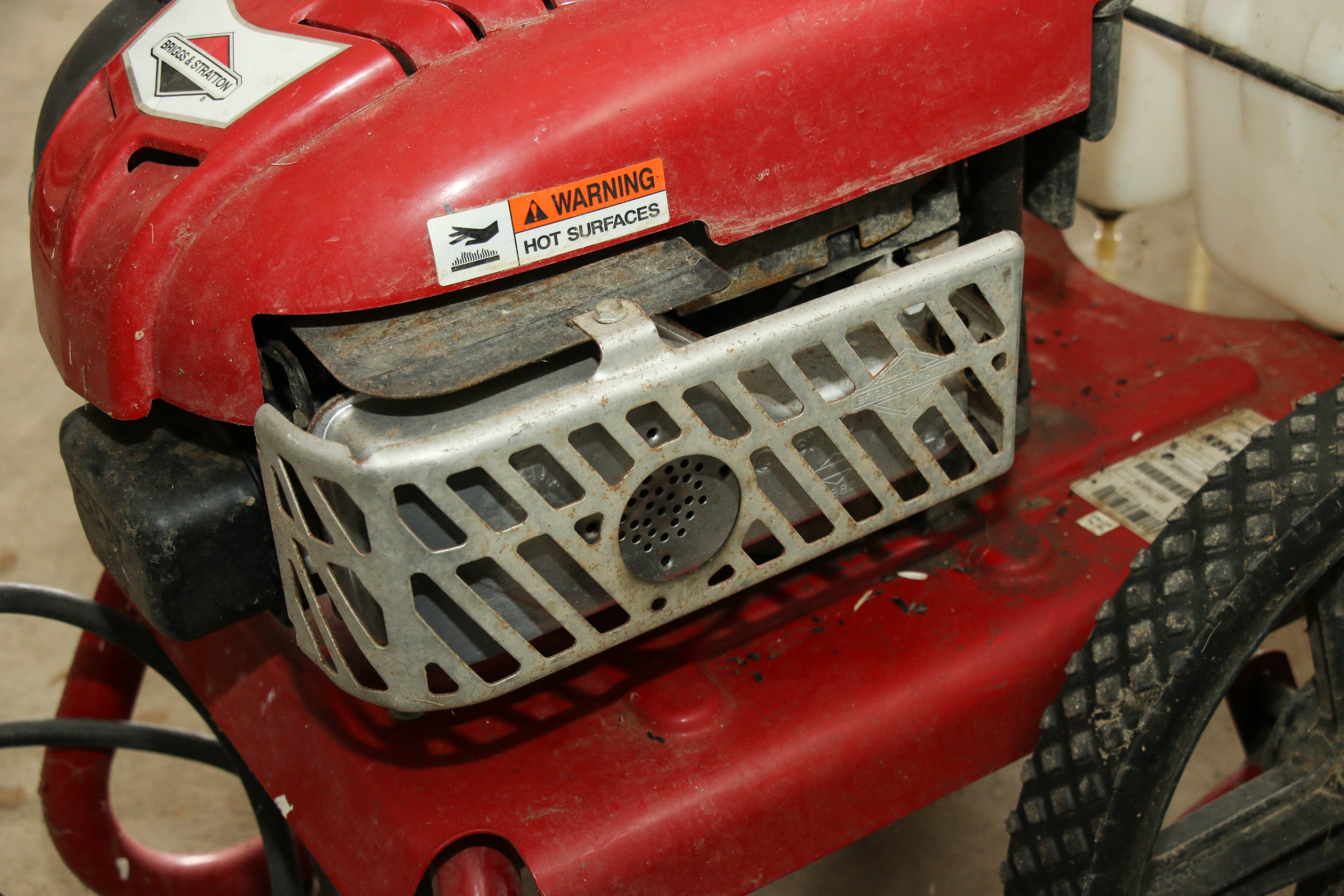 Craftsman 2900 psi Gas Pressure Washer with a Four Tank Cleaning System