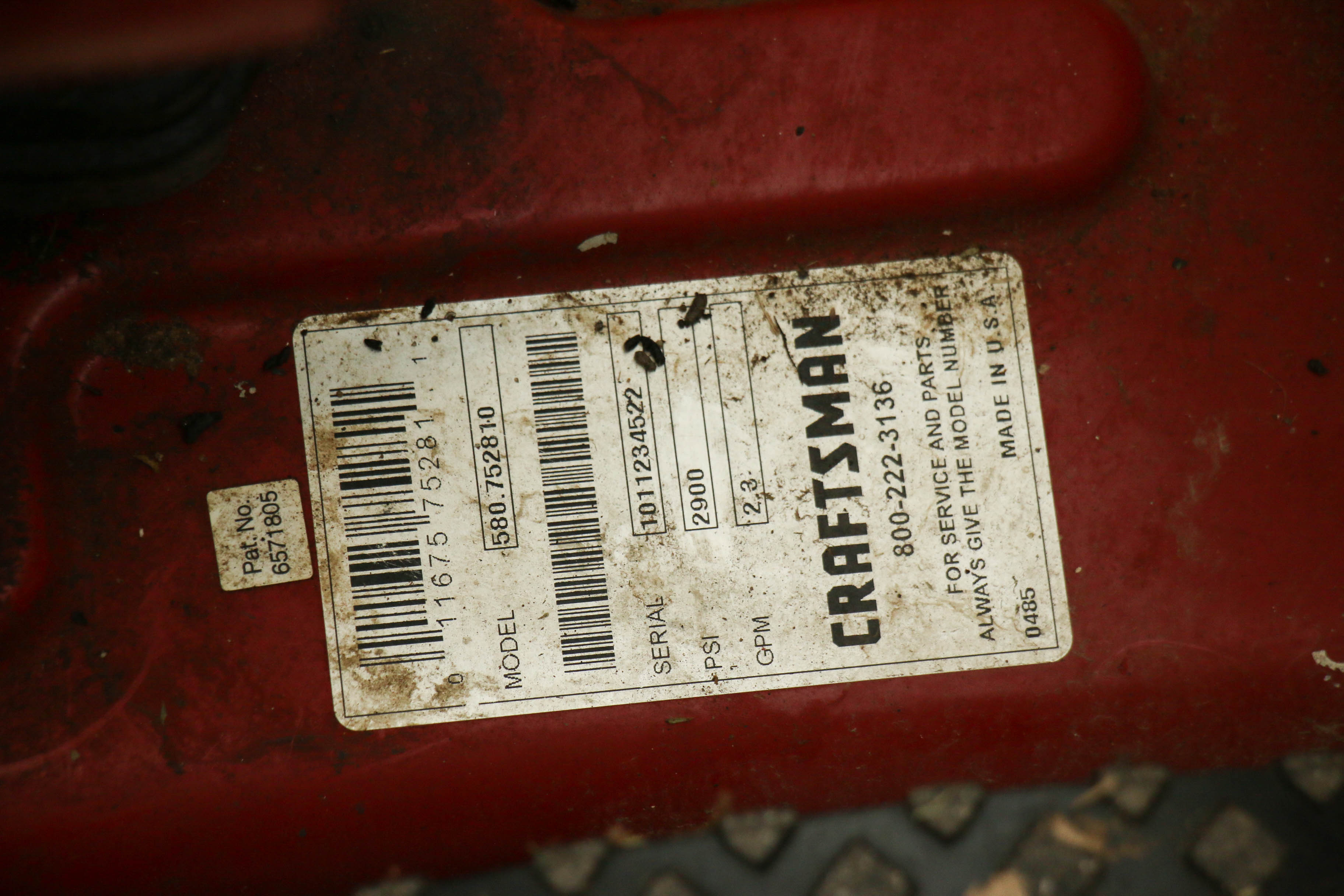 Craftsman 2900 psi Gas Pressure Washer with a Four Tank Cleaning System