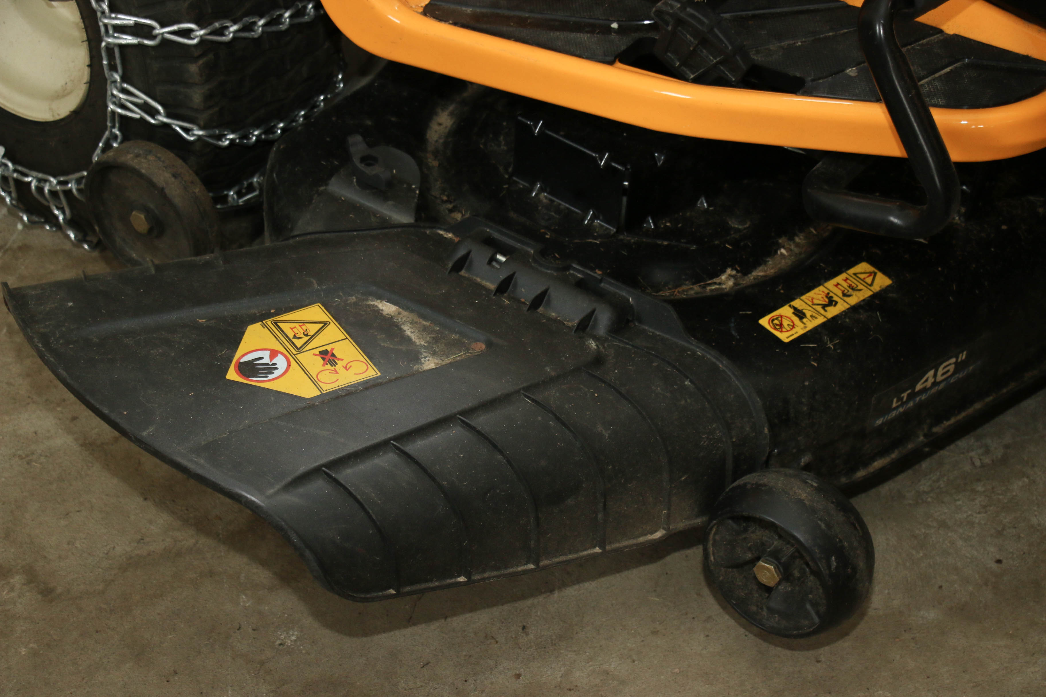 Cub Cadet XT1 Enduro Series LT46 Lawn Tractor with Snow Blade