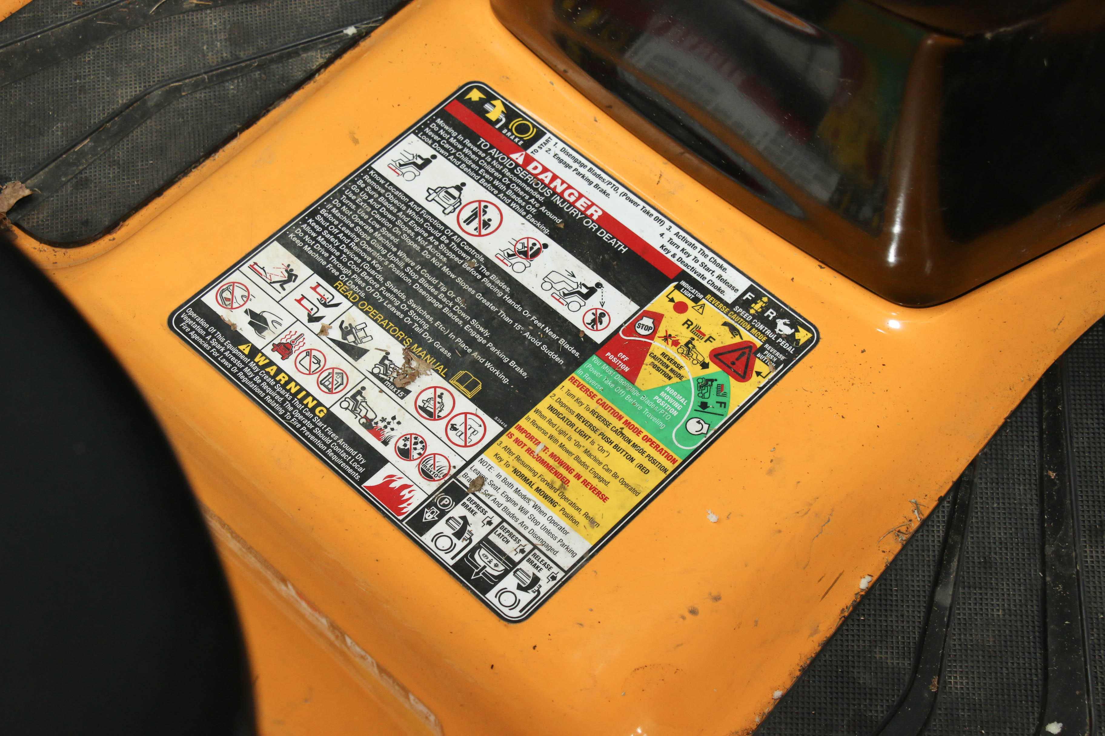 Cub Cadet XT1 Enduro Series LT46 Lawn Tractor with Snow Blade