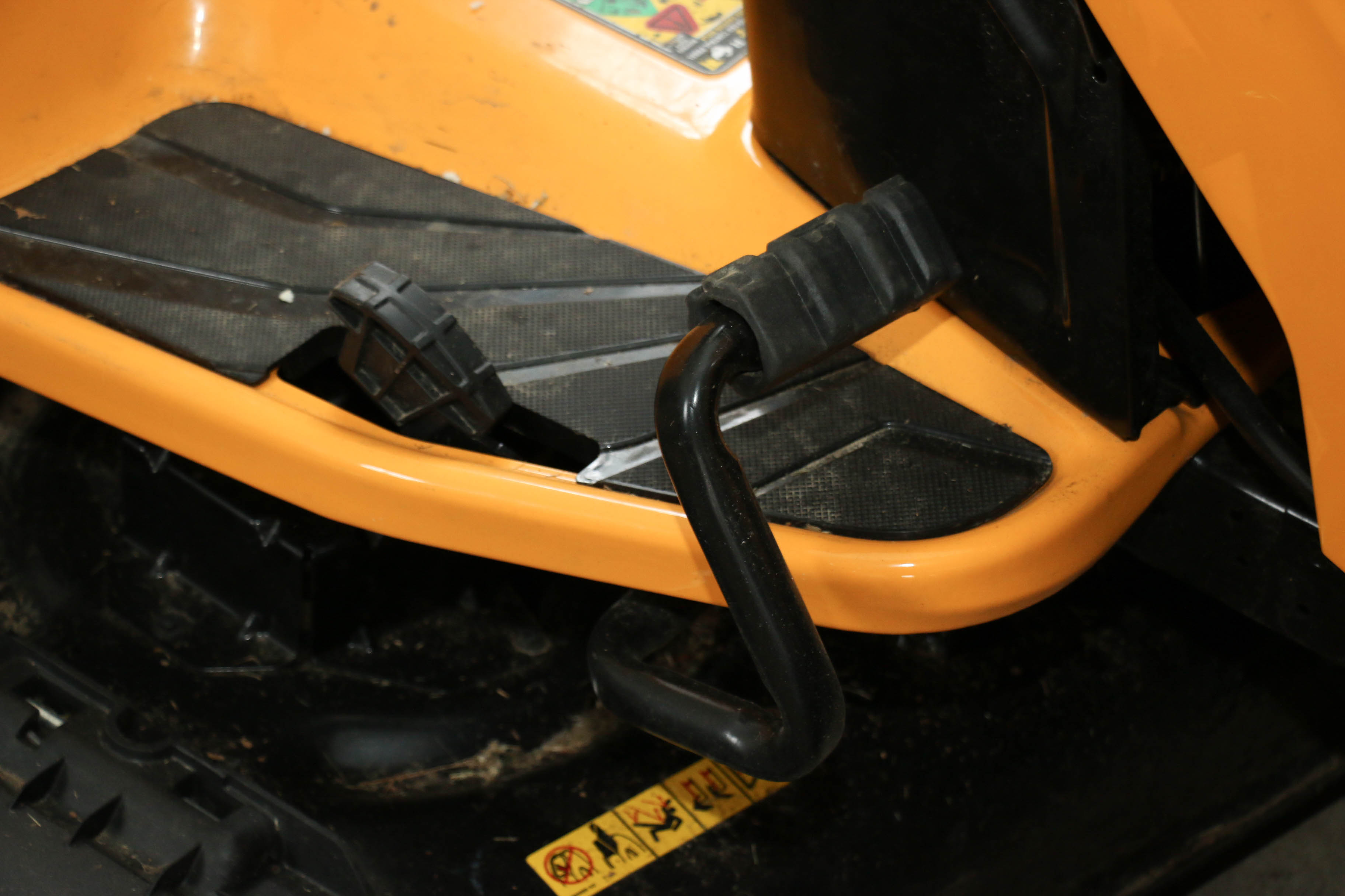 Cub Cadet XT1 Enduro Series LT46 Lawn Tractor with Snow Blade