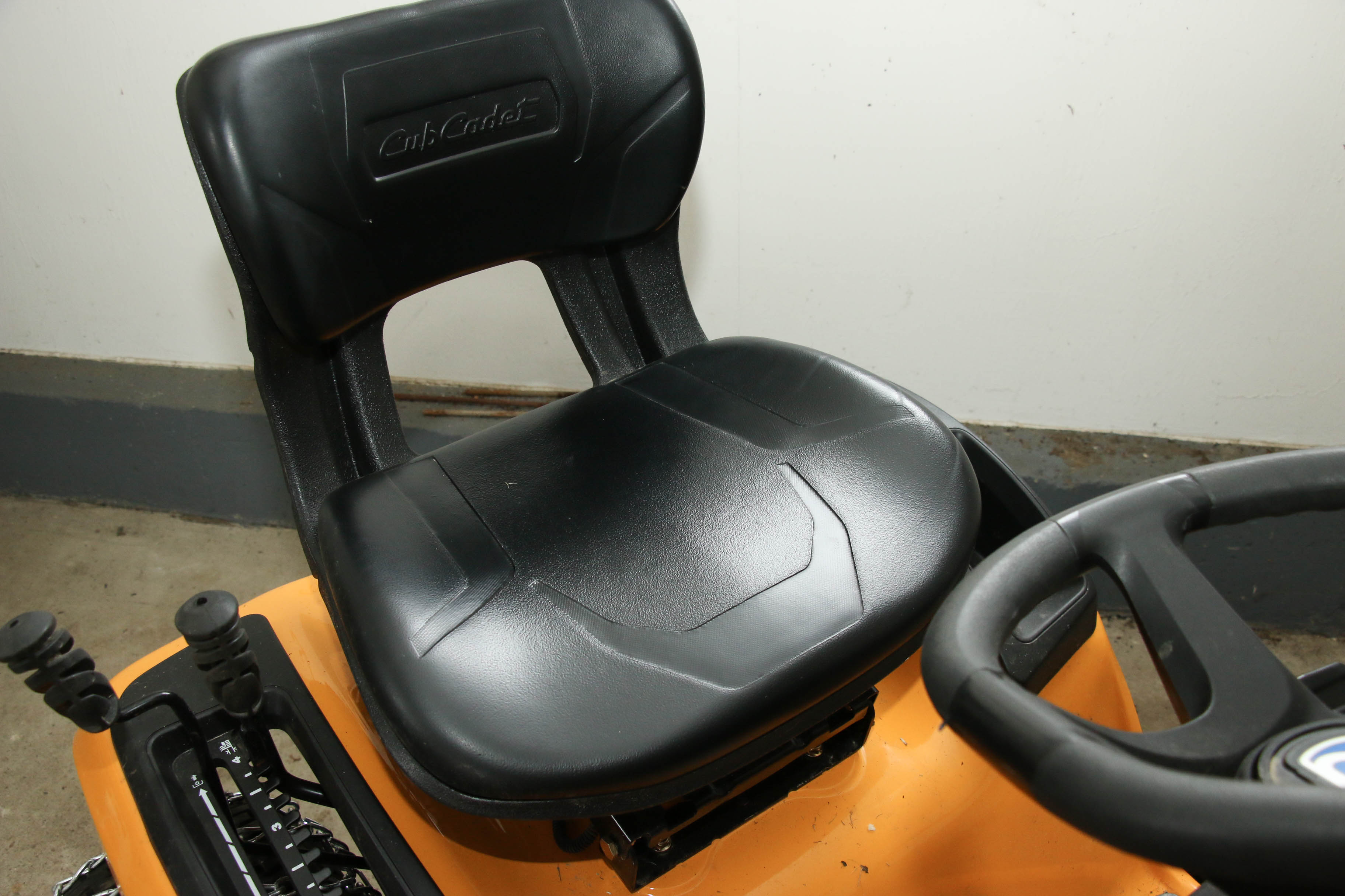 Cub Cadet XT1 Enduro Series LT46 Lawn Tractor with Snow Blade