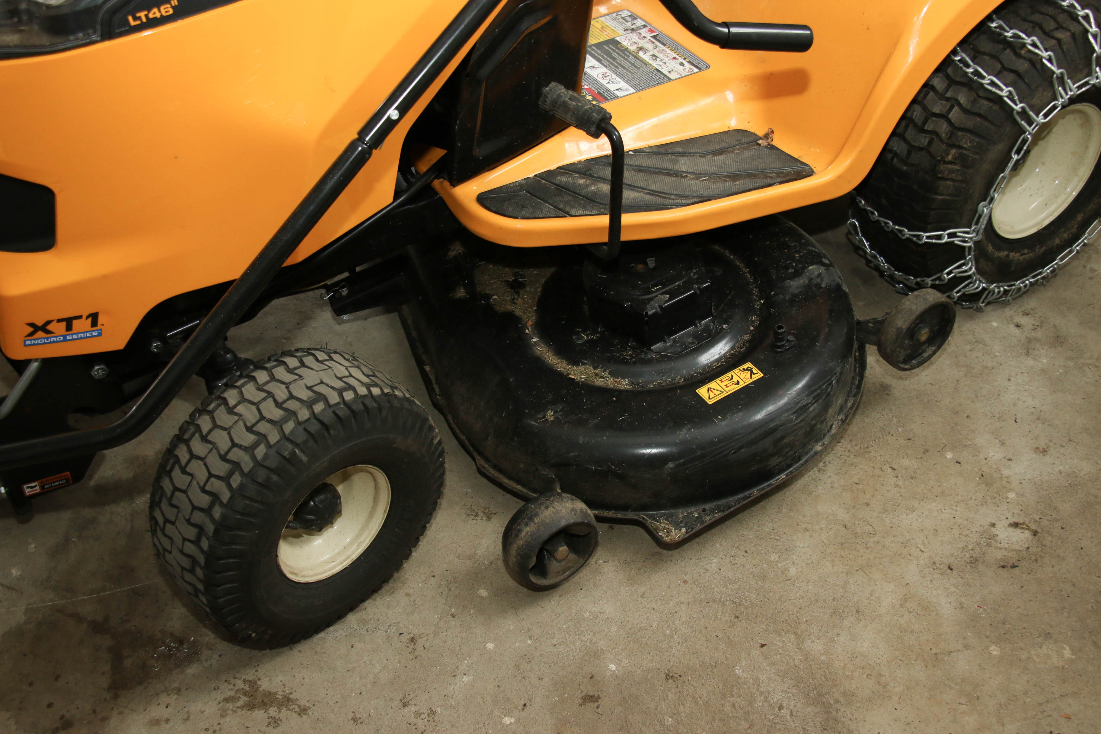 Cub Cadet XT1 Enduro Series LT46 Lawn Tractor with Snow Blade