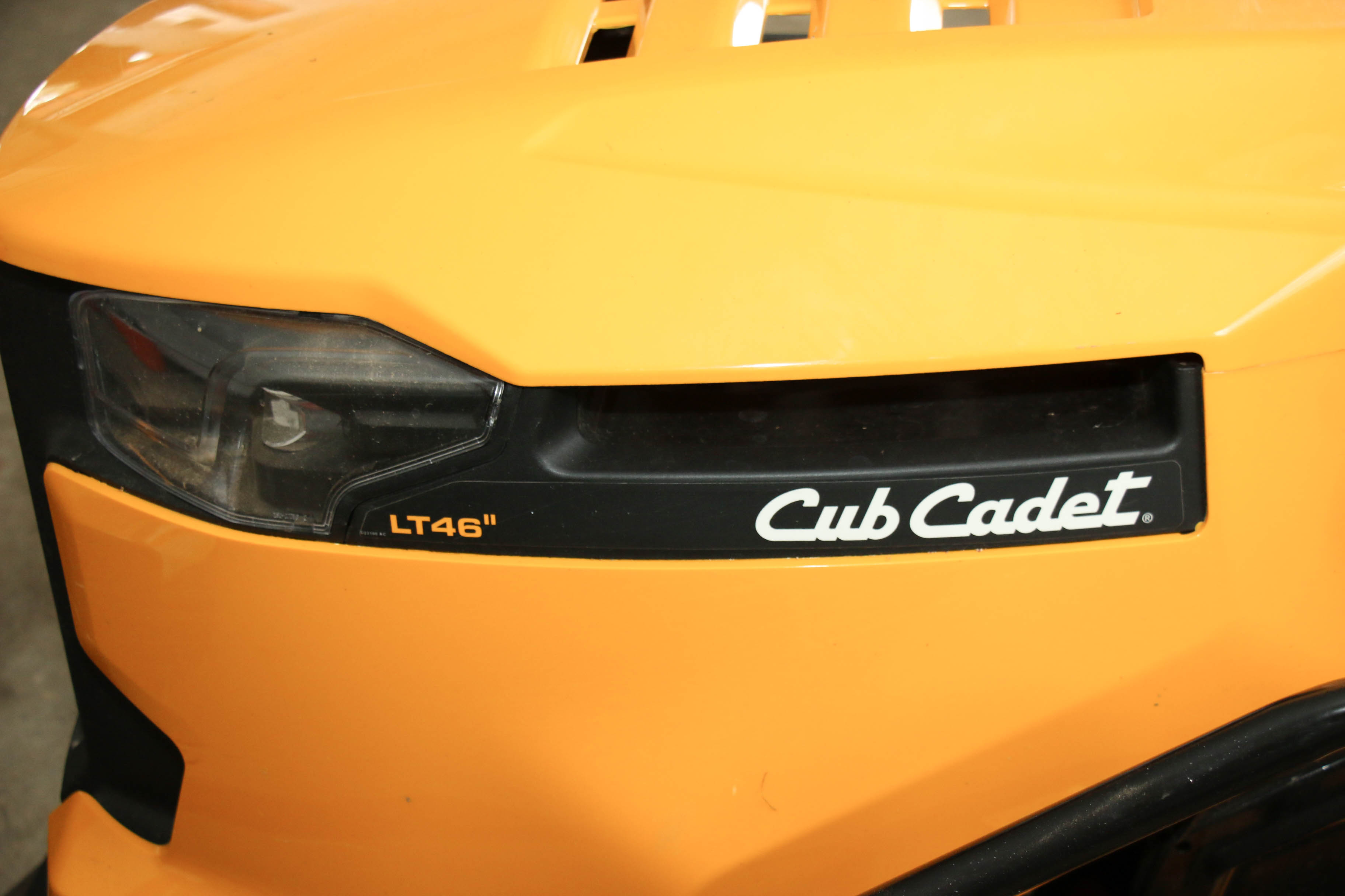 Cub Cadet XT1 Enduro Series LT46 Lawn Tractor with Snow Blade