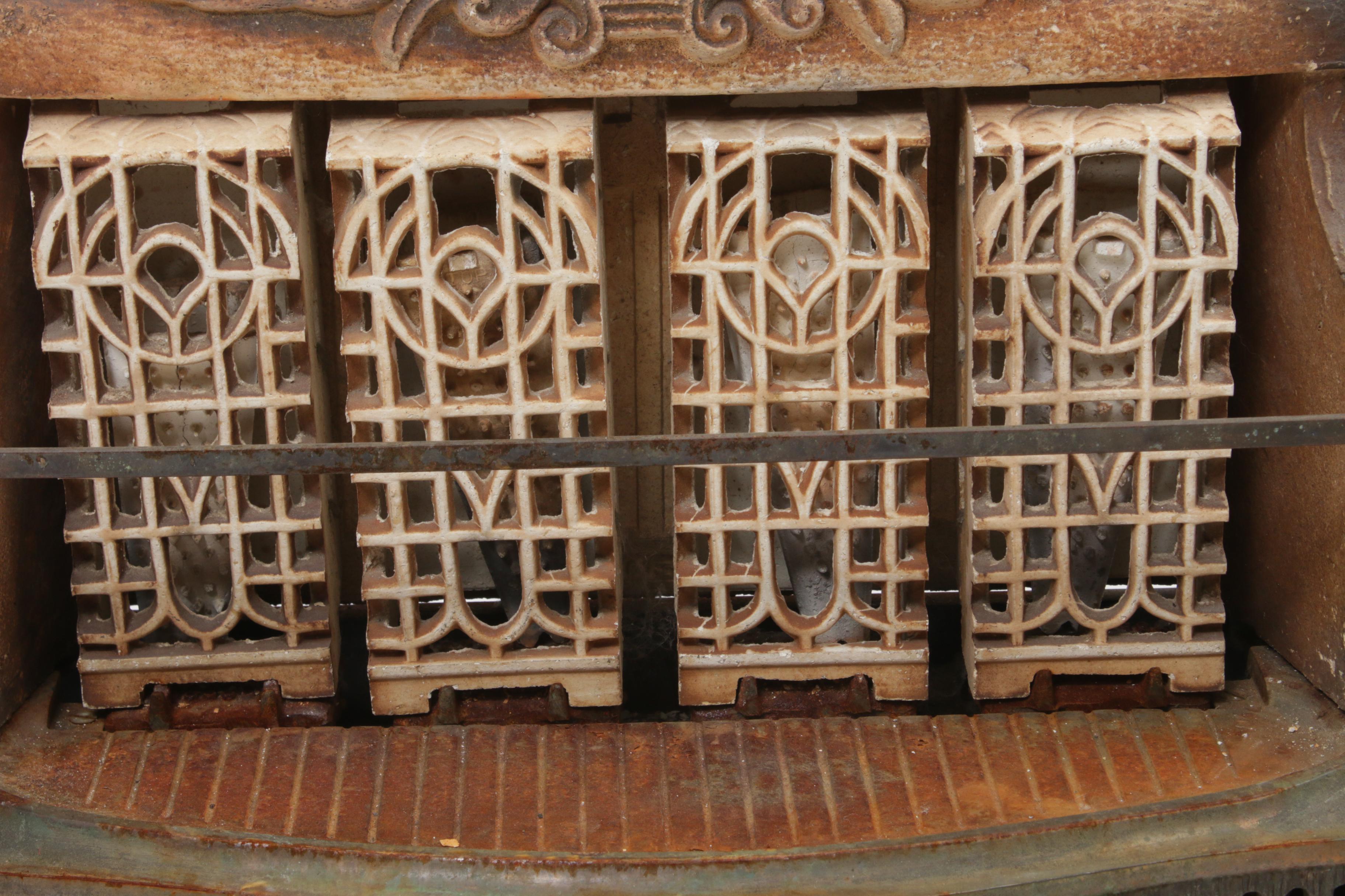 Fosco Fireplace Style Cast Iron Gas Heater, Early to Mid-20th Century