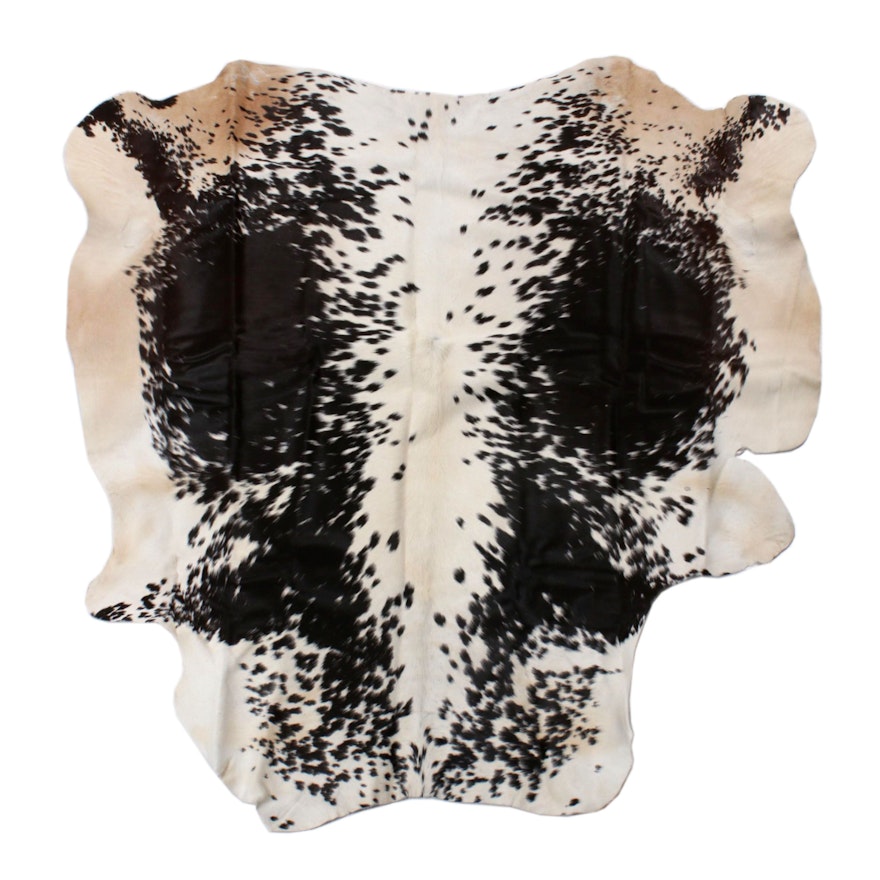 4'5 x 4'7 Natural Spotted Cowhide Rug