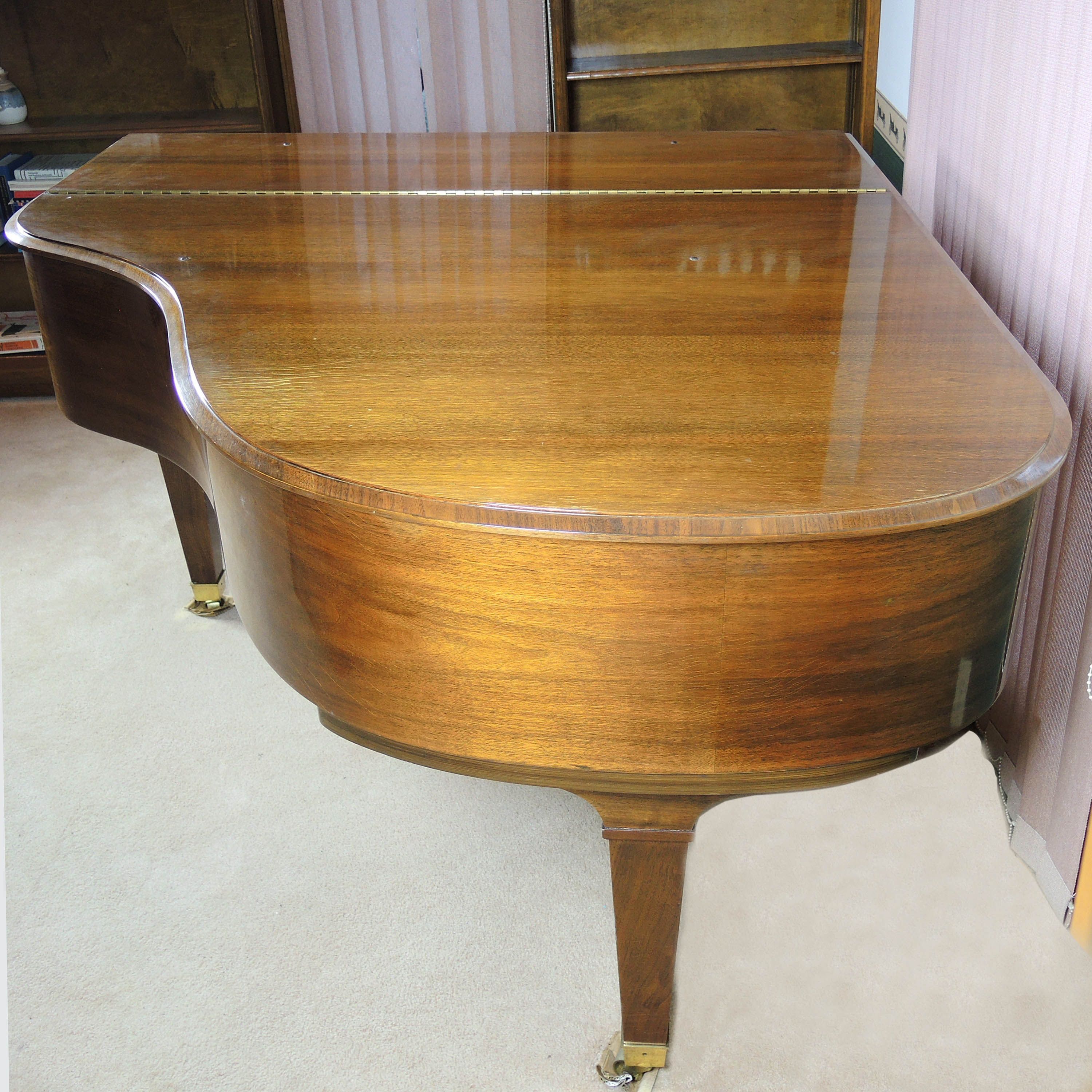 Baldwin "Grand Prix Paris" Baby Grand Piano with Bench