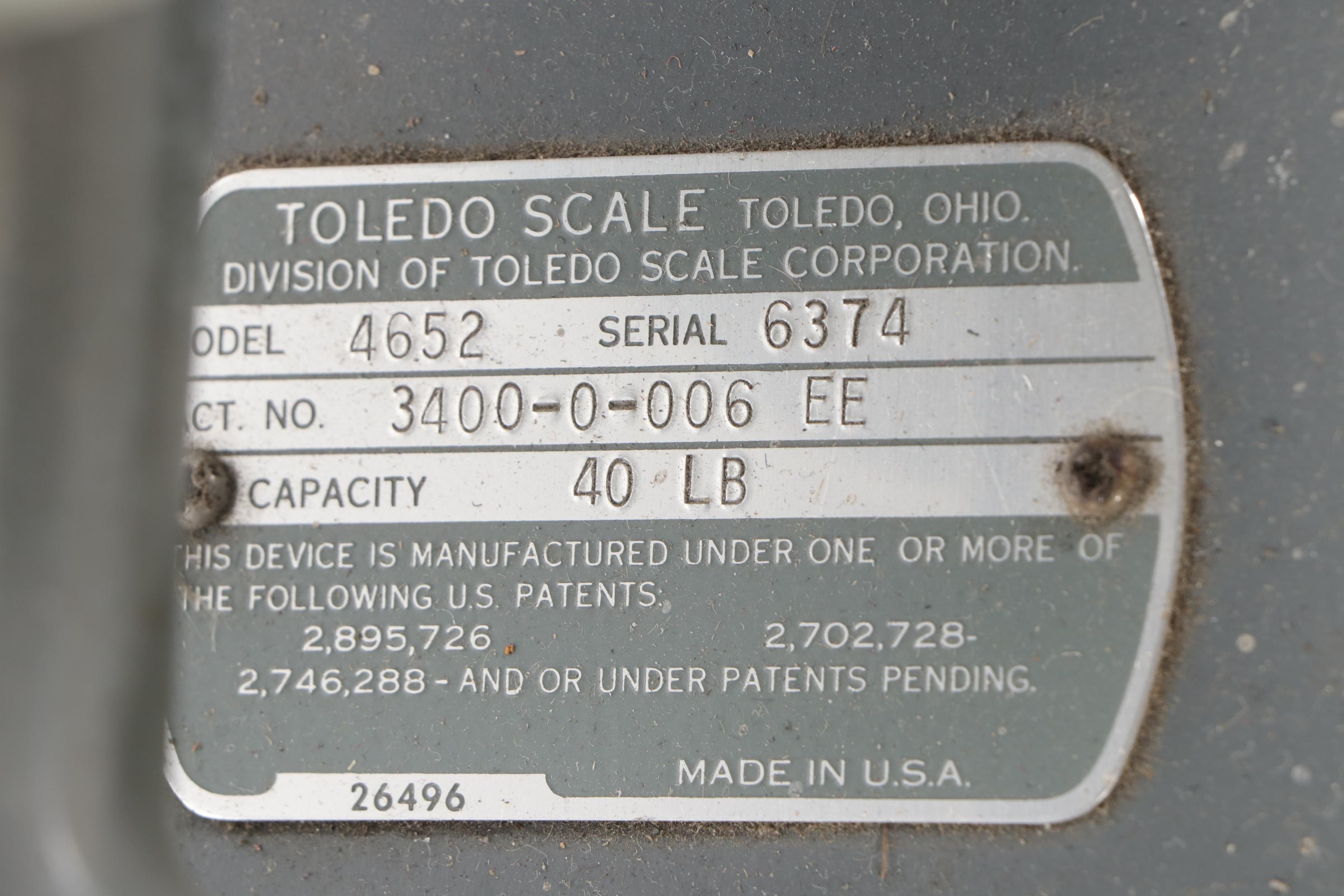 Toledo "Honest Weight" Model 4652 40 lbs Scale