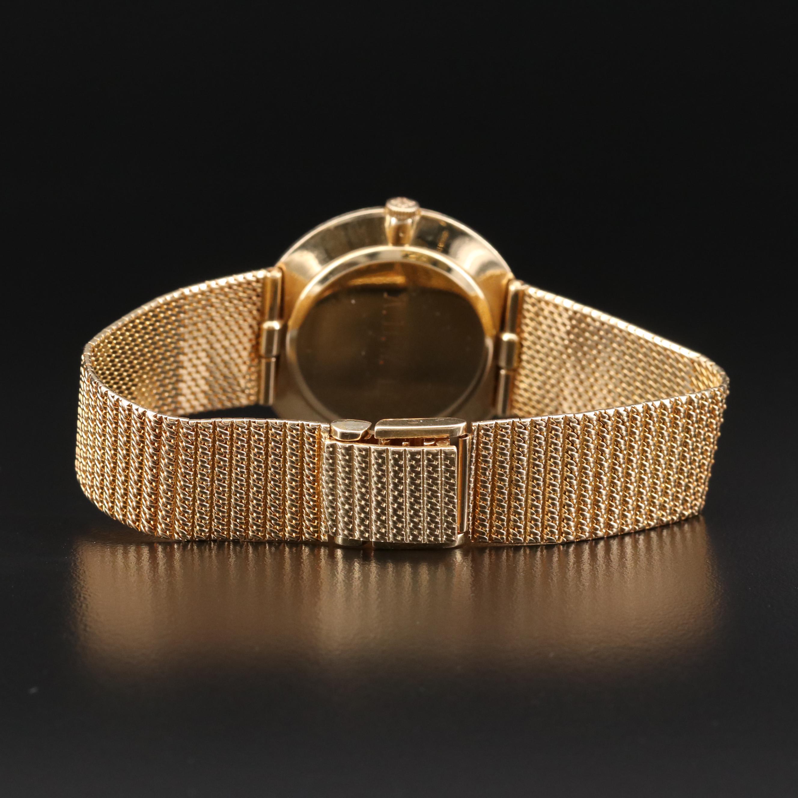 Vintage Patek Philippe Calatrava Ref. 2590 18K Gold Stem Wind Watch