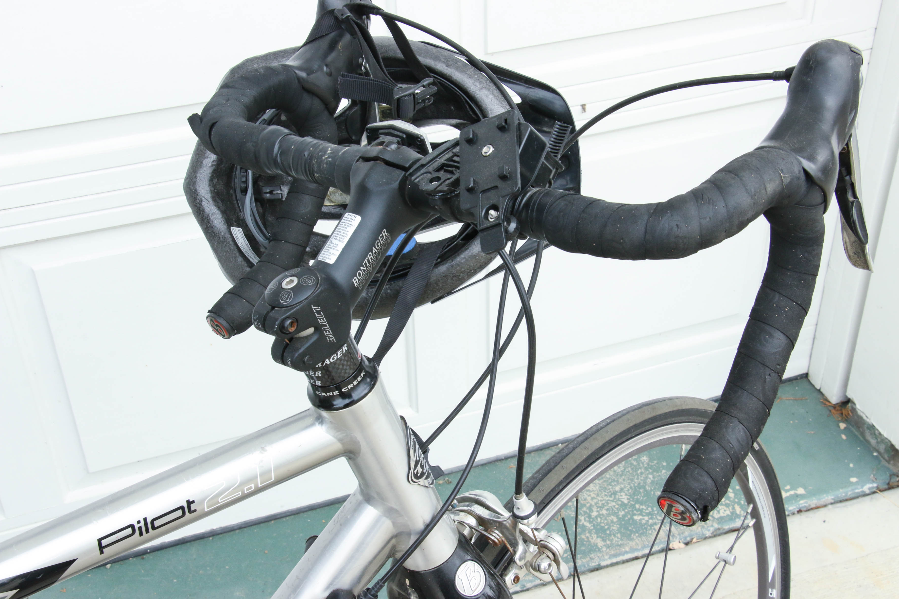 Trek Pilot 2.1 Men's Road Bicycle