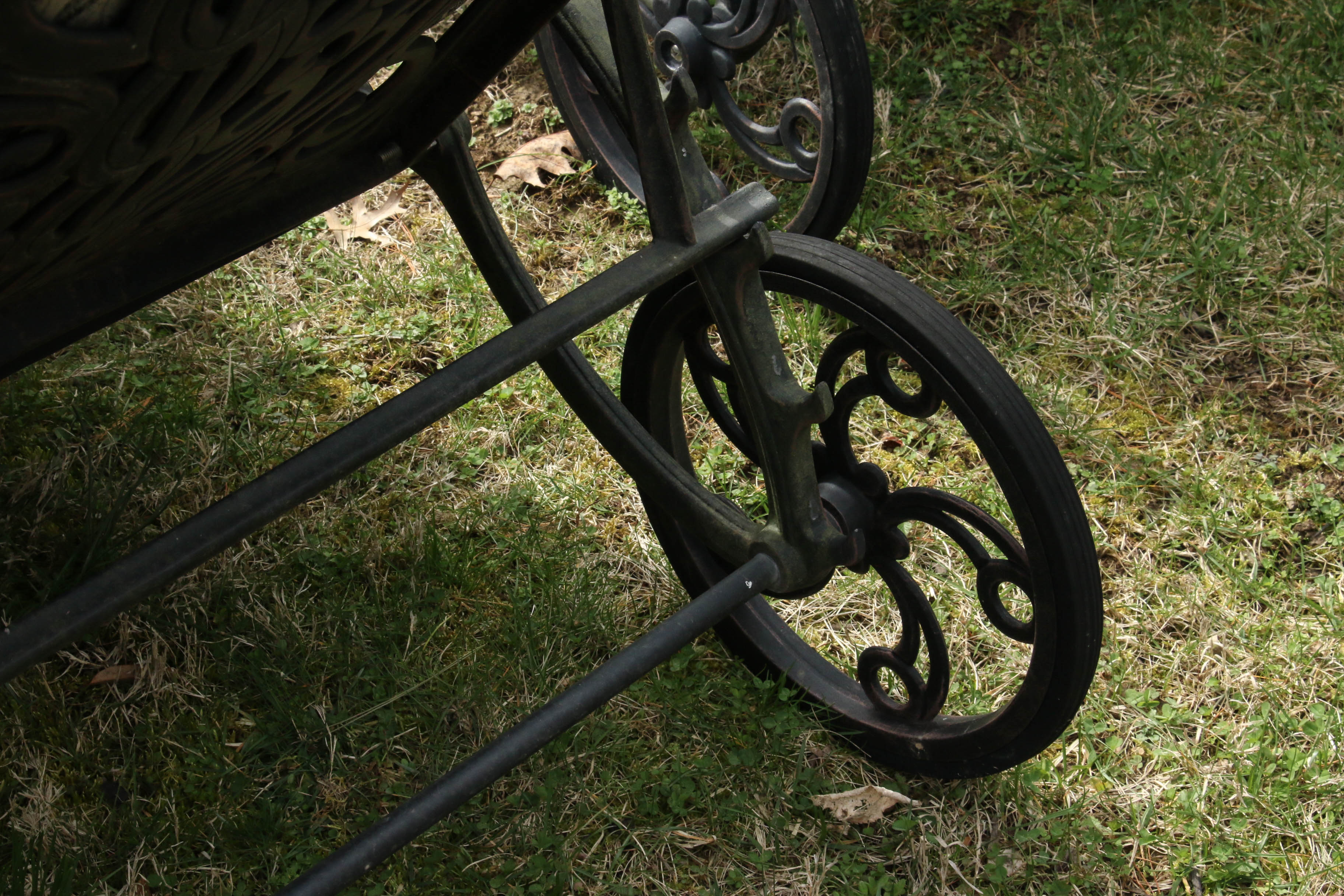 Meadowcraft Style Wrought Iron Outdoor Lounge Chairs