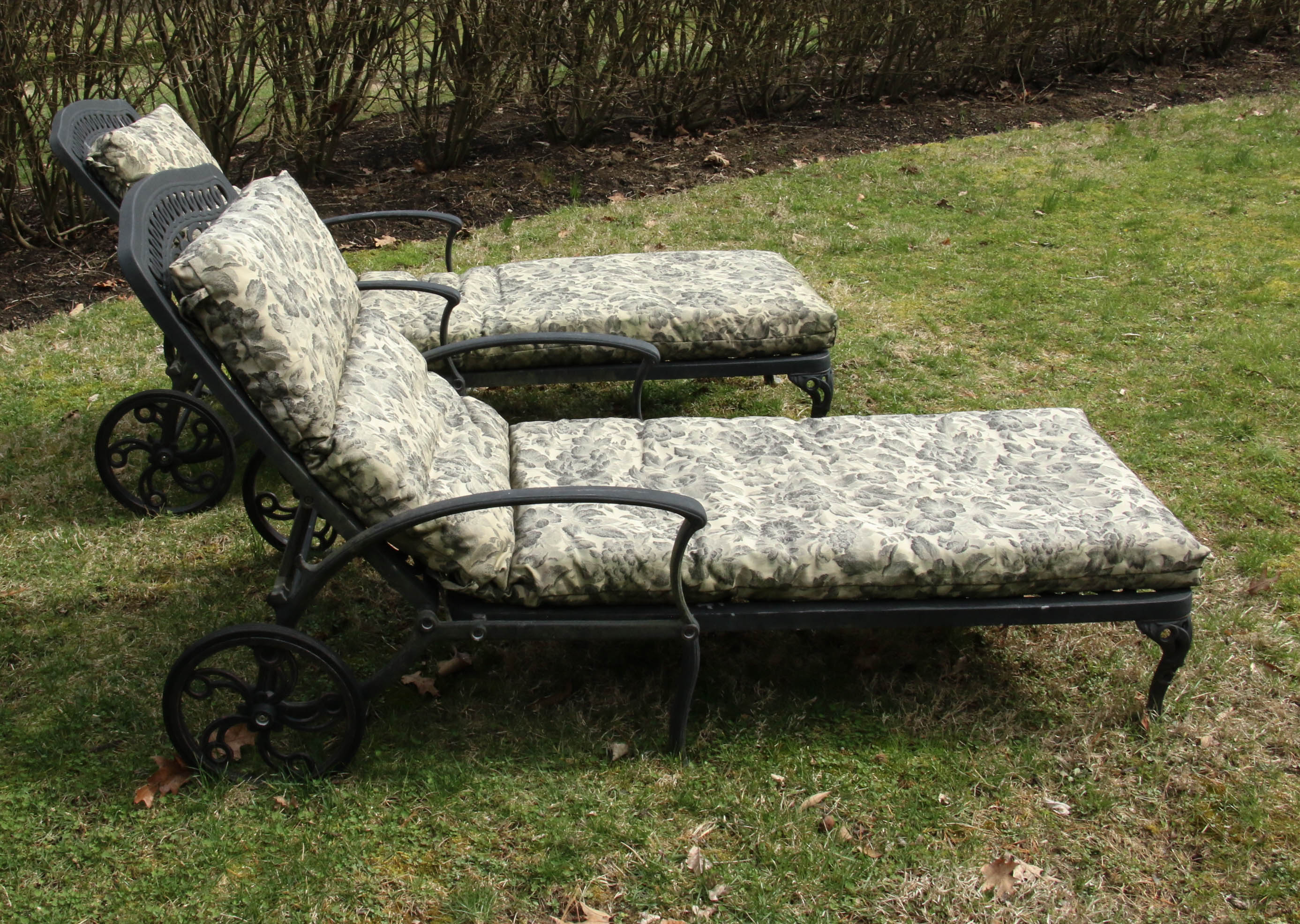 Meadowcraft Style Wrought Iron Outdoor Lounge Chairs