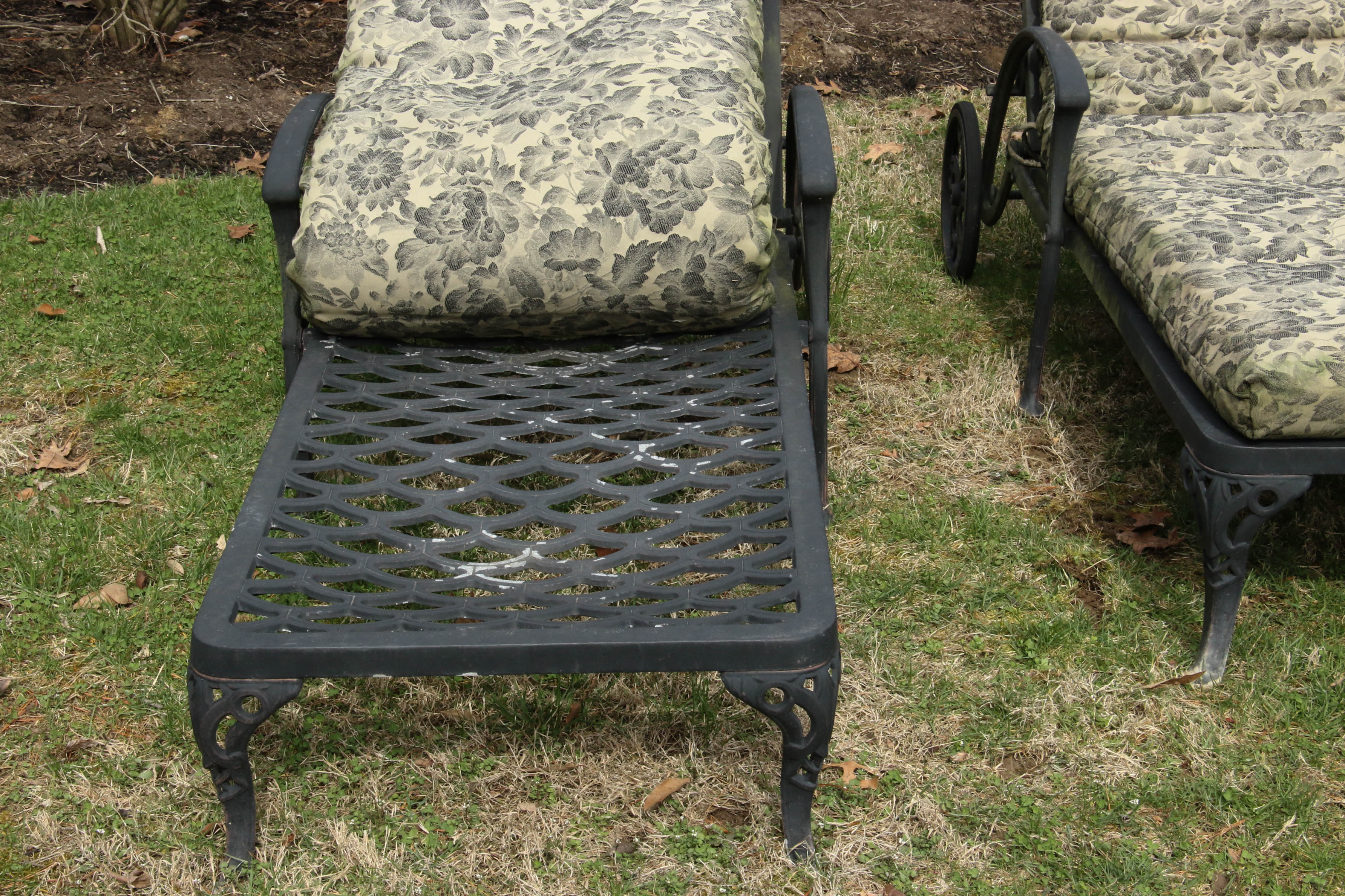 Meadowcraft Style Wrought Iron Outdoor Lounge Chairs