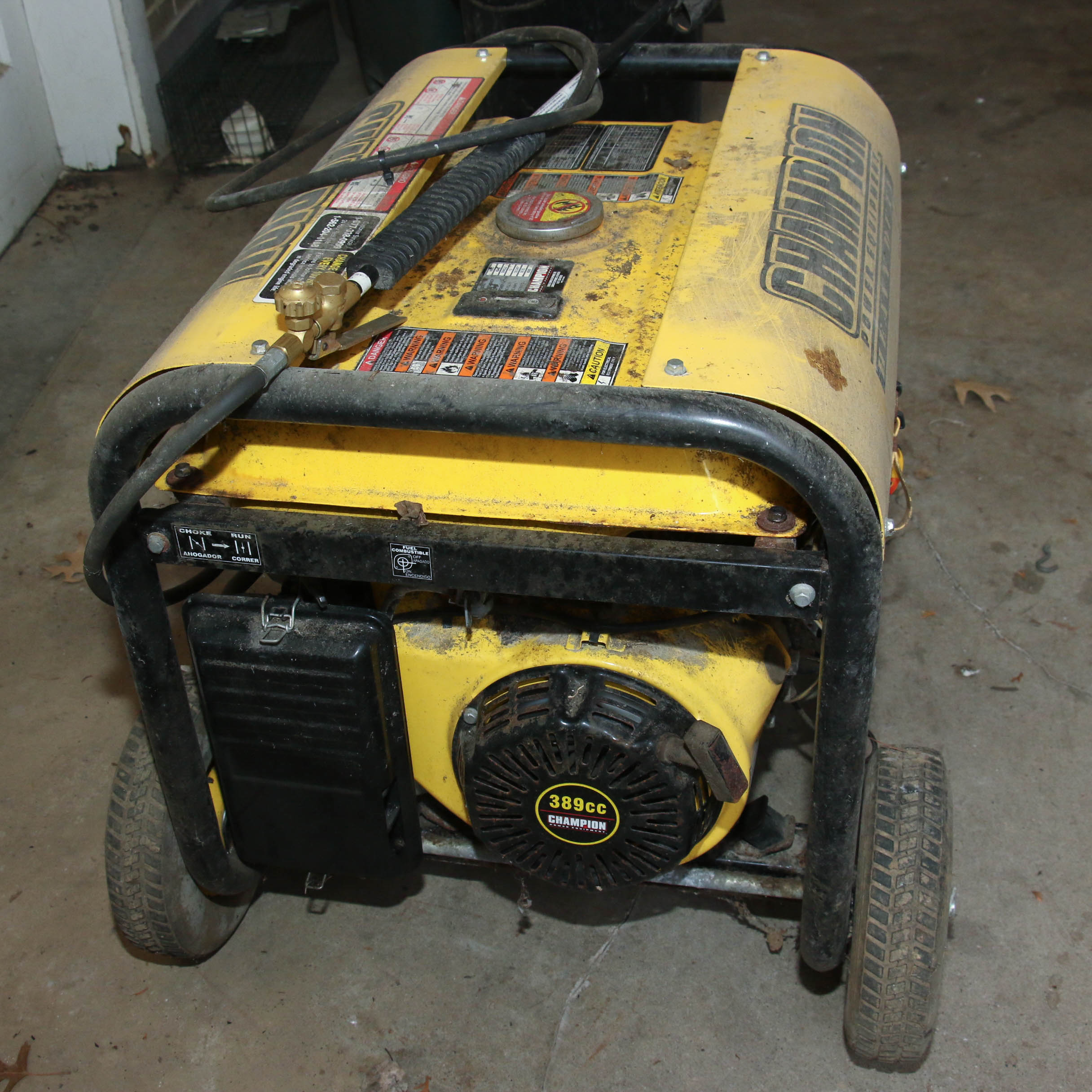 Champion 6000 Gas-Powered Portable Generator