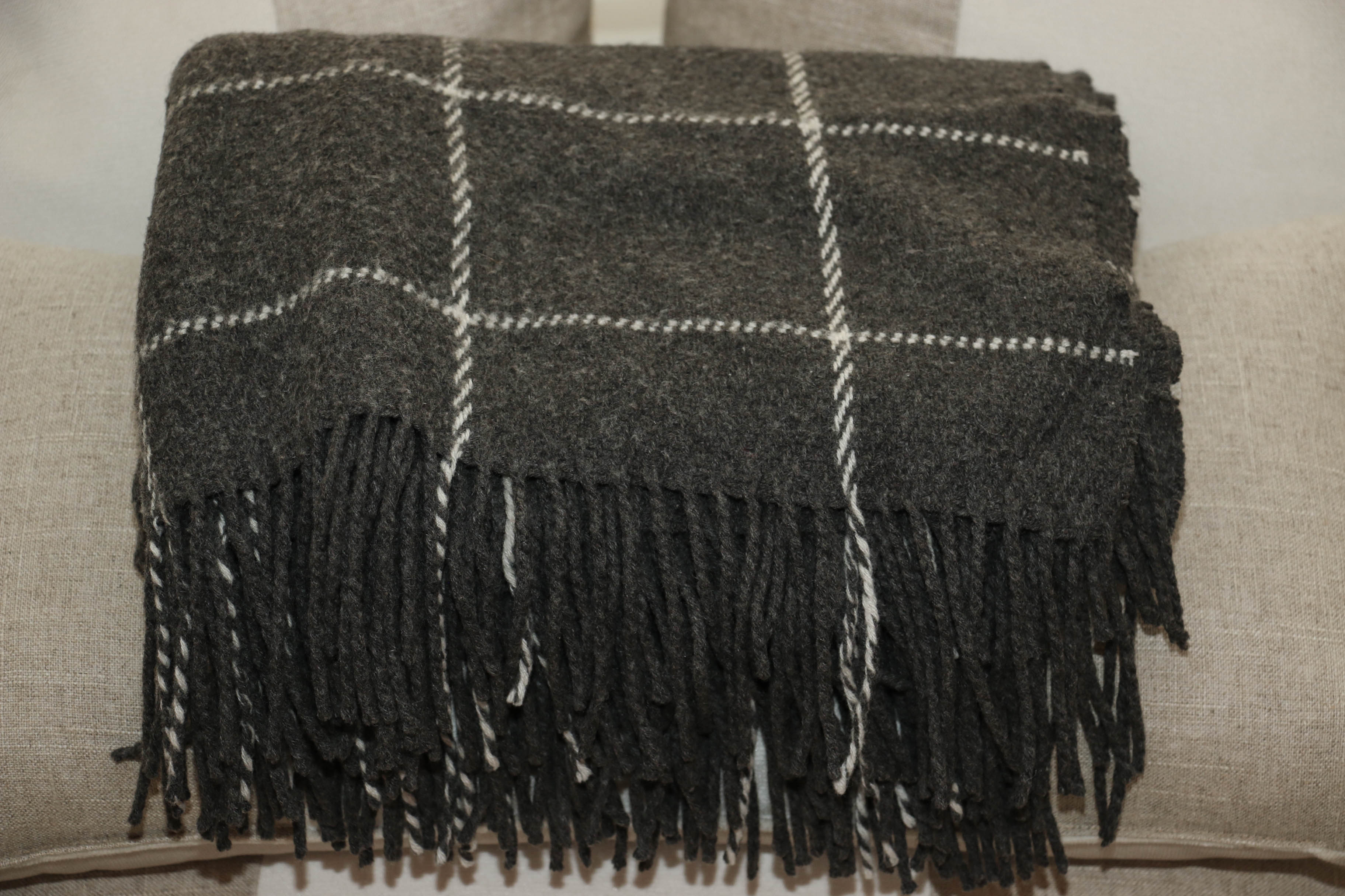 Tufted Upholstered Bench, Decorative Pillows and Throw Blankets