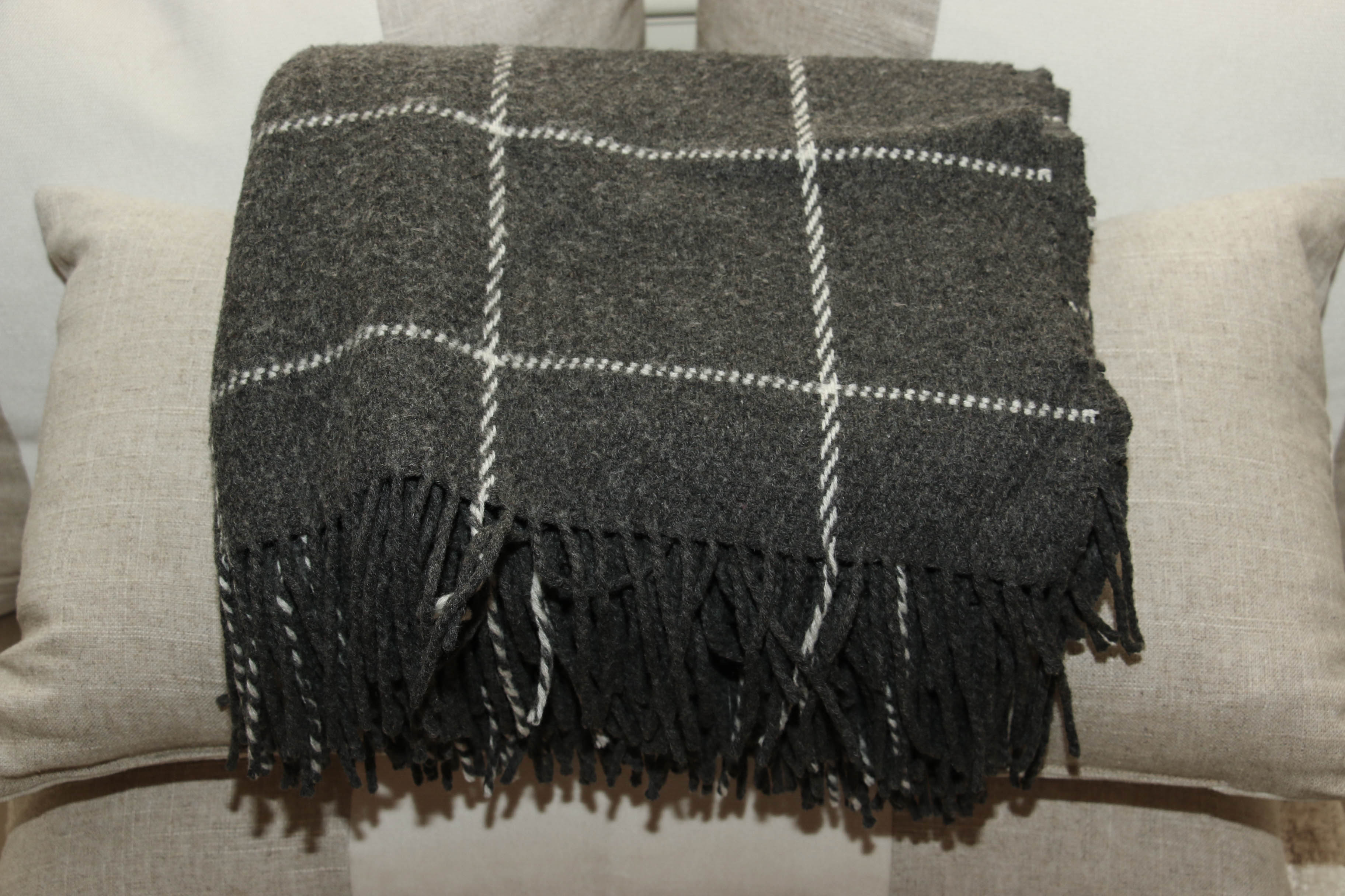 Tufted Upholstered Bench, Decorative Pillows and Throw Blankets