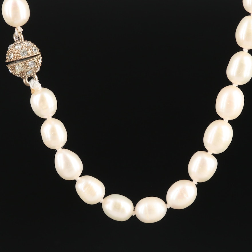 Pearl Necklace with Pearl and Glass Crystal Clasp