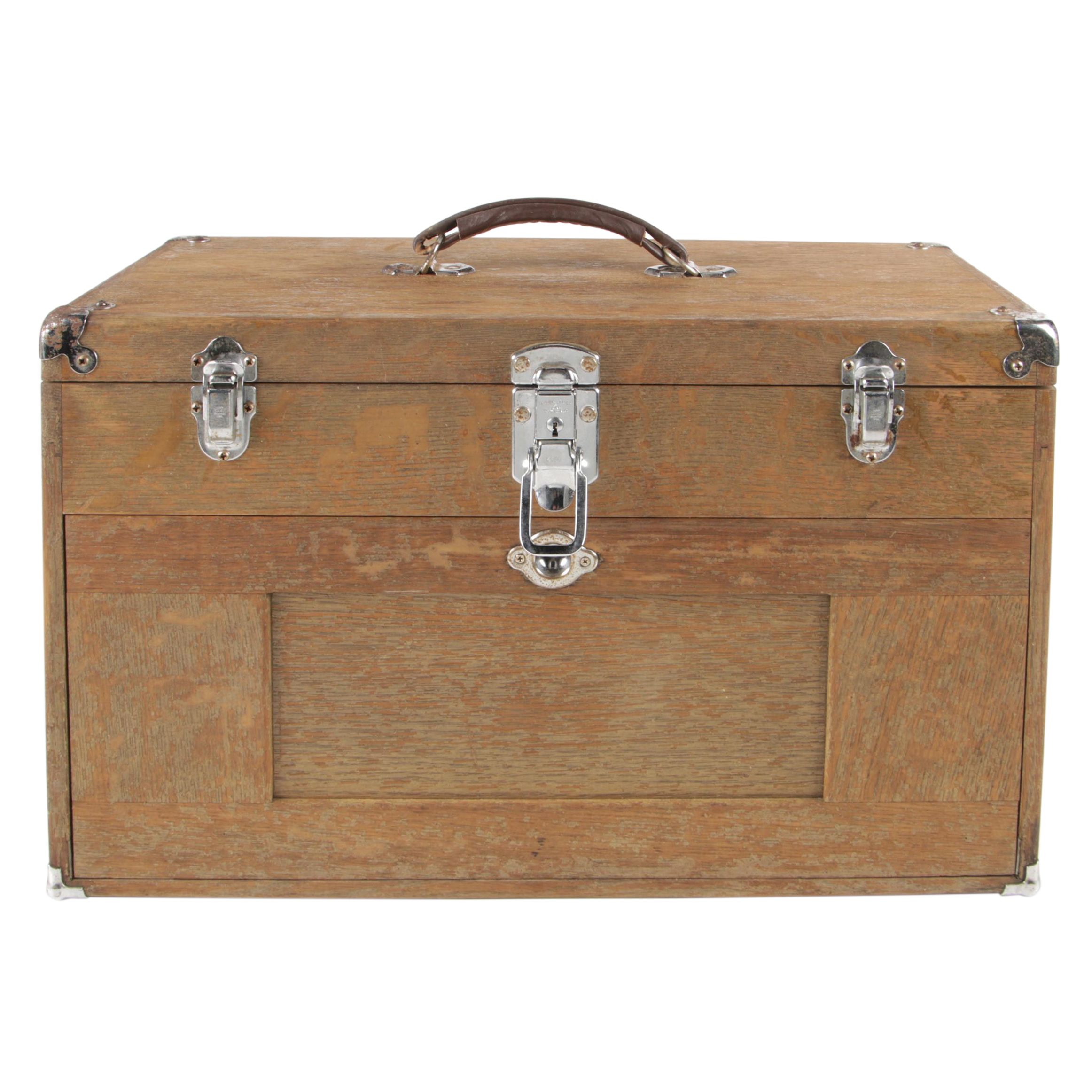 H. Gertsner & Sons Dayton, Ohio, Model "KY60" Oak Machinist Tool Box, Mid-20th C