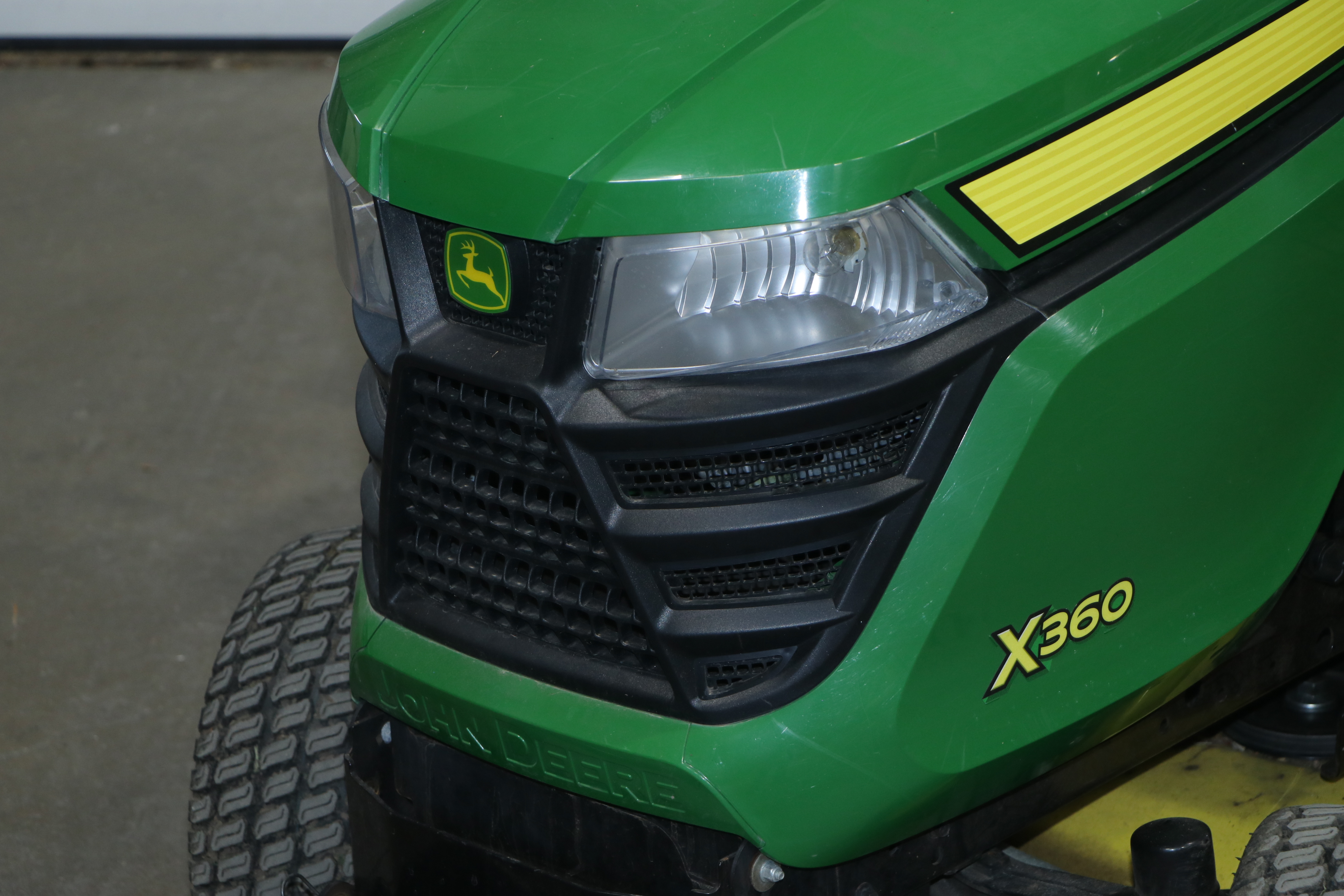 2015 John Deere X360 Tractor with 48" Deck, 7 Bushel Bagger, Low Hours