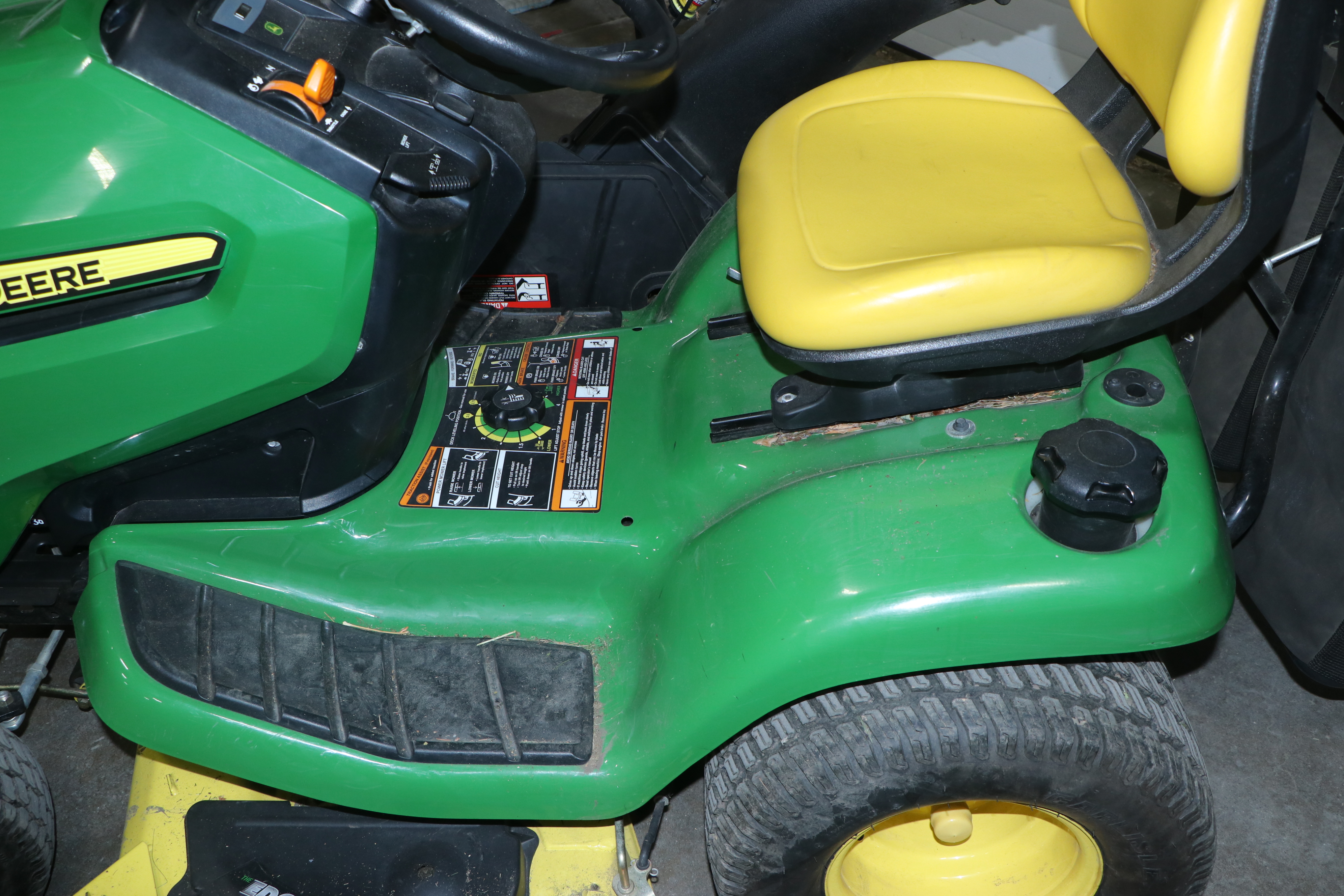 2015 John Deere X360 Tractor with 48" Deck, 7 Bushel Bagger, Low Hours