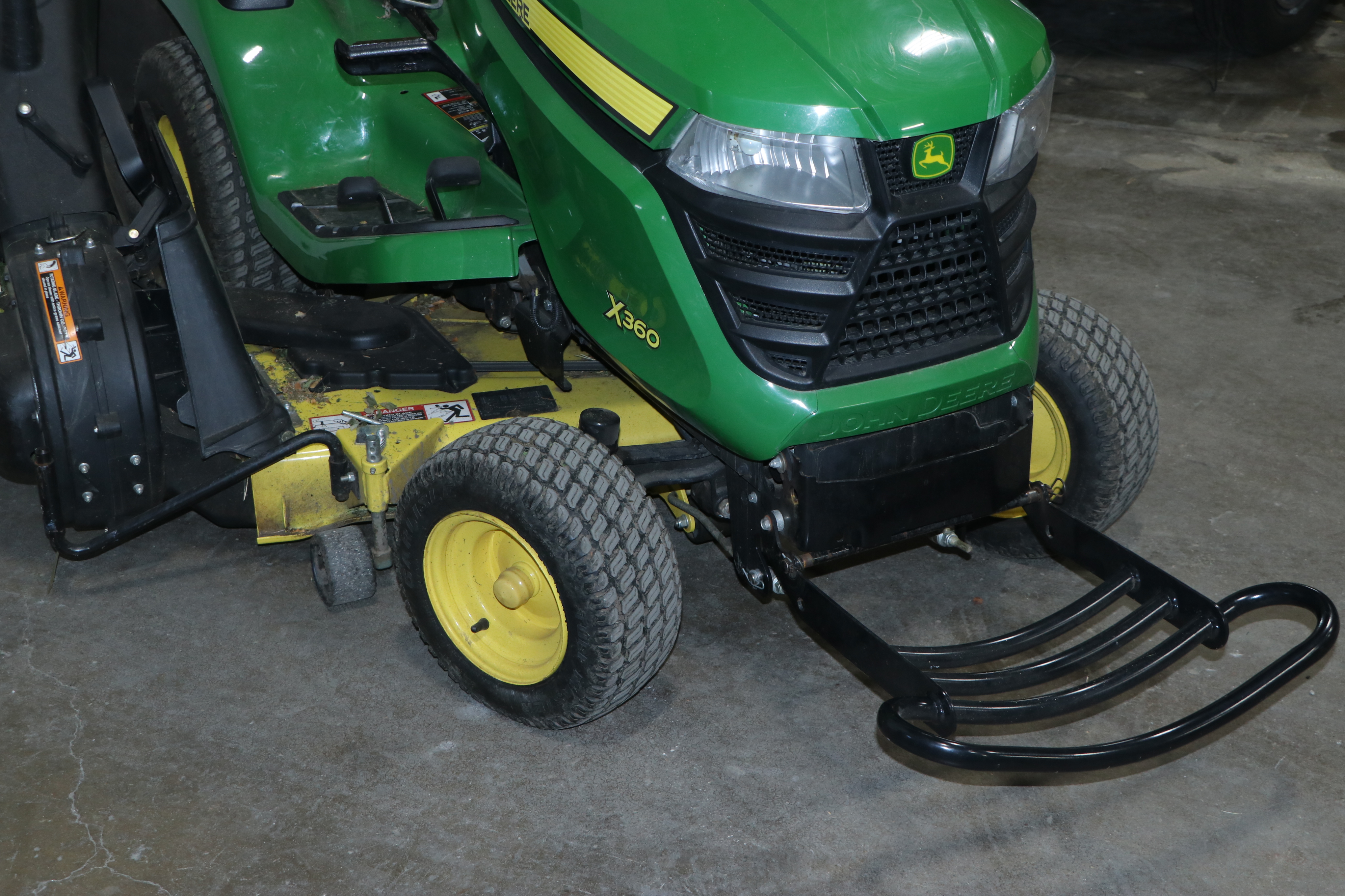 2015 John Deere X360 Tractor with 48" Deck, 7 Bushel Bagger, Low Hours