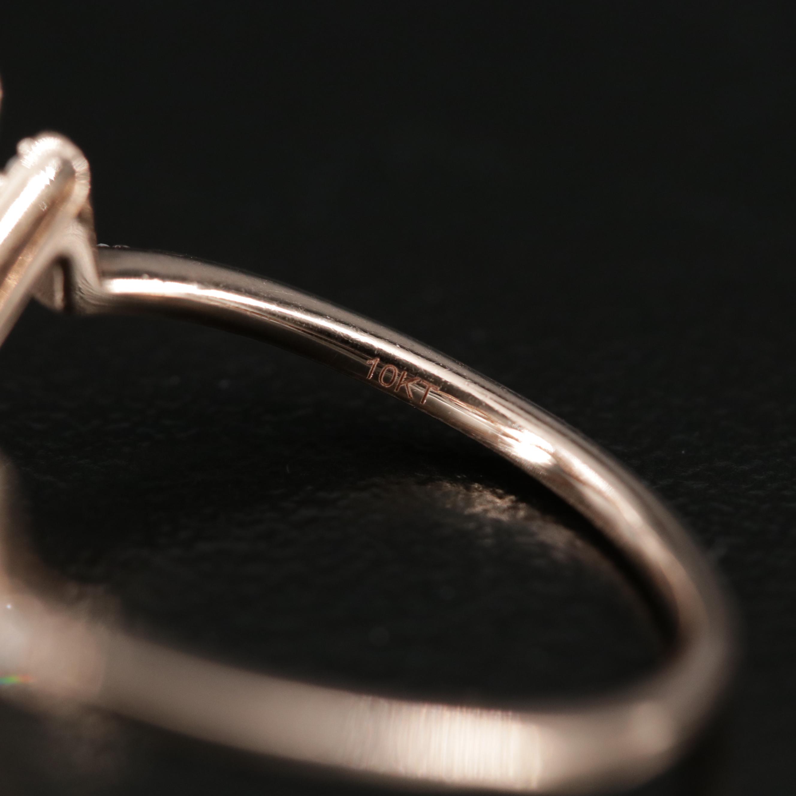 10K Gold Diamond Zig-Zag Ring