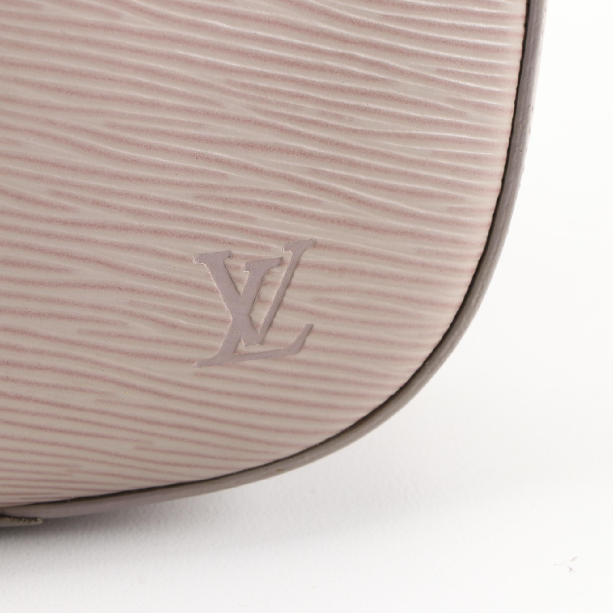 Louis Vuitton Reverie Shoulder Bag in Lilac Epi Leather