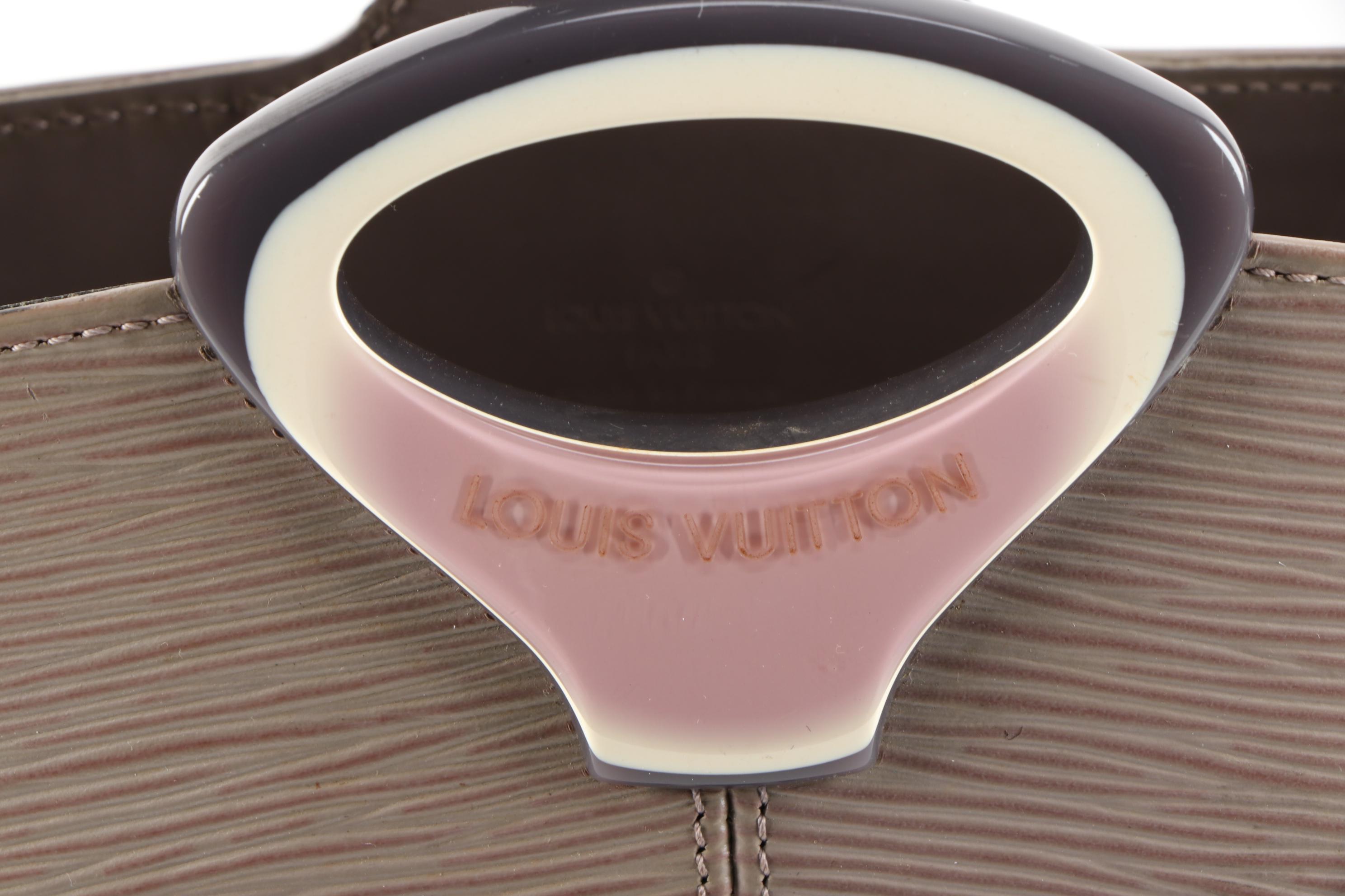 Louis Vuitton Reverie Shoulder Bag in Lilac Epi Leather