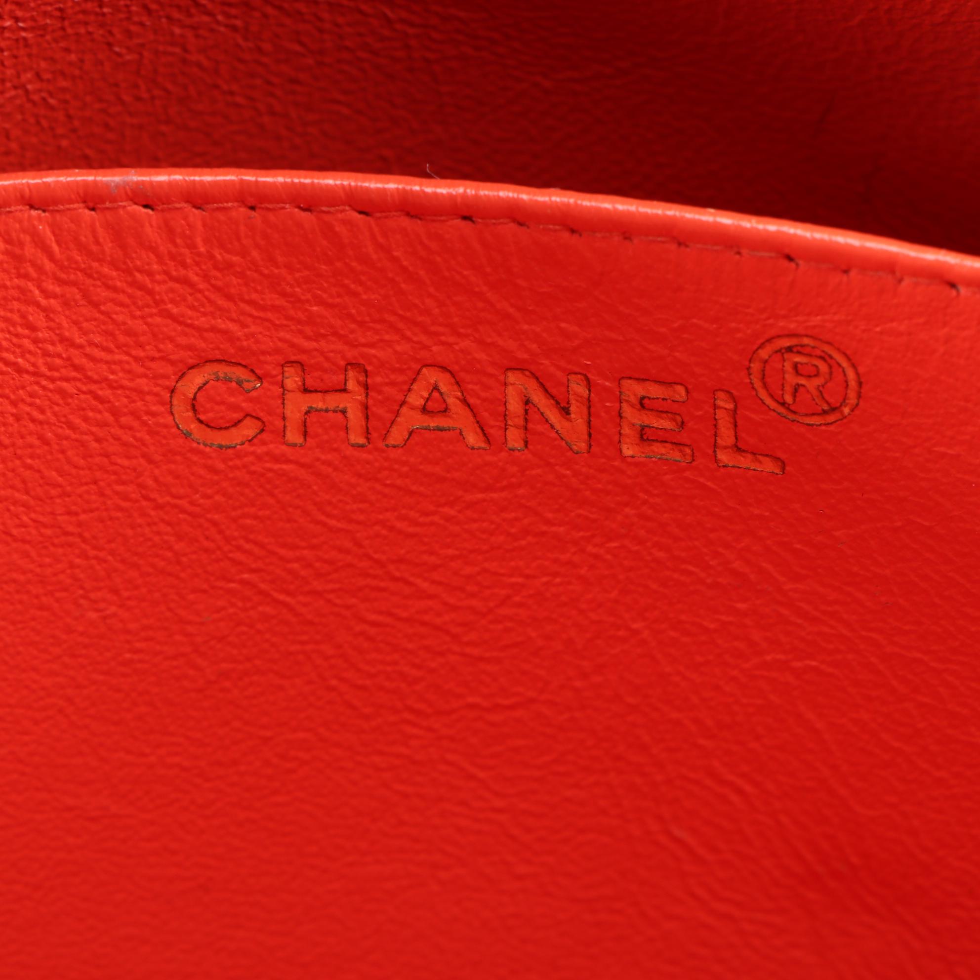 Chanel Shoulder Bag in Black Patent Leather