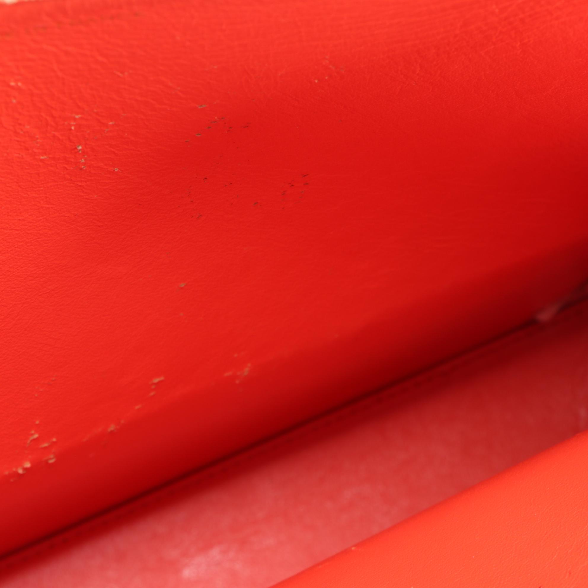 Chanel Shoulder Bag in Black Patent Leather