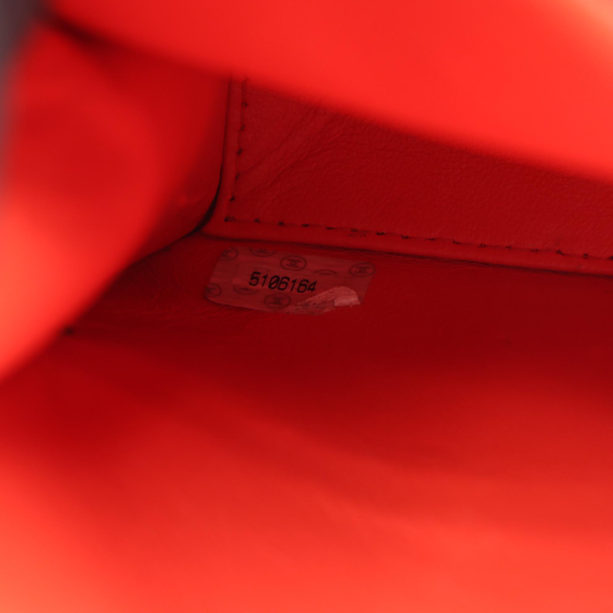 Chanel Shoulder Bag in Black Patent Leather