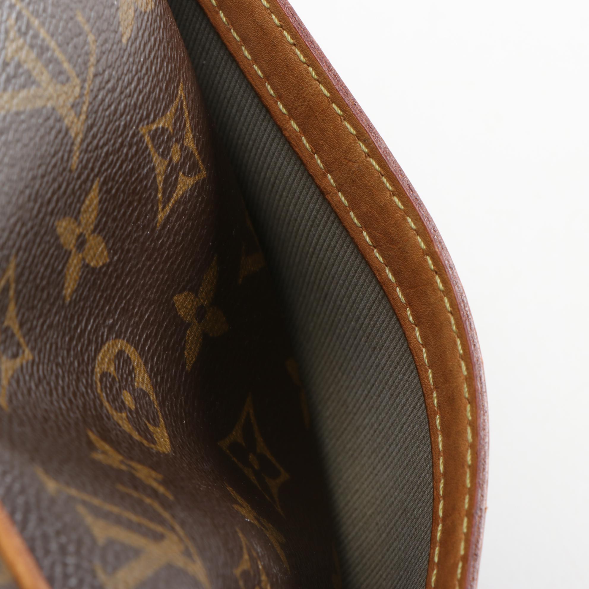 Louis Vuitton Reporter PM Bag in Monogram Canvas and Vachetta Leather