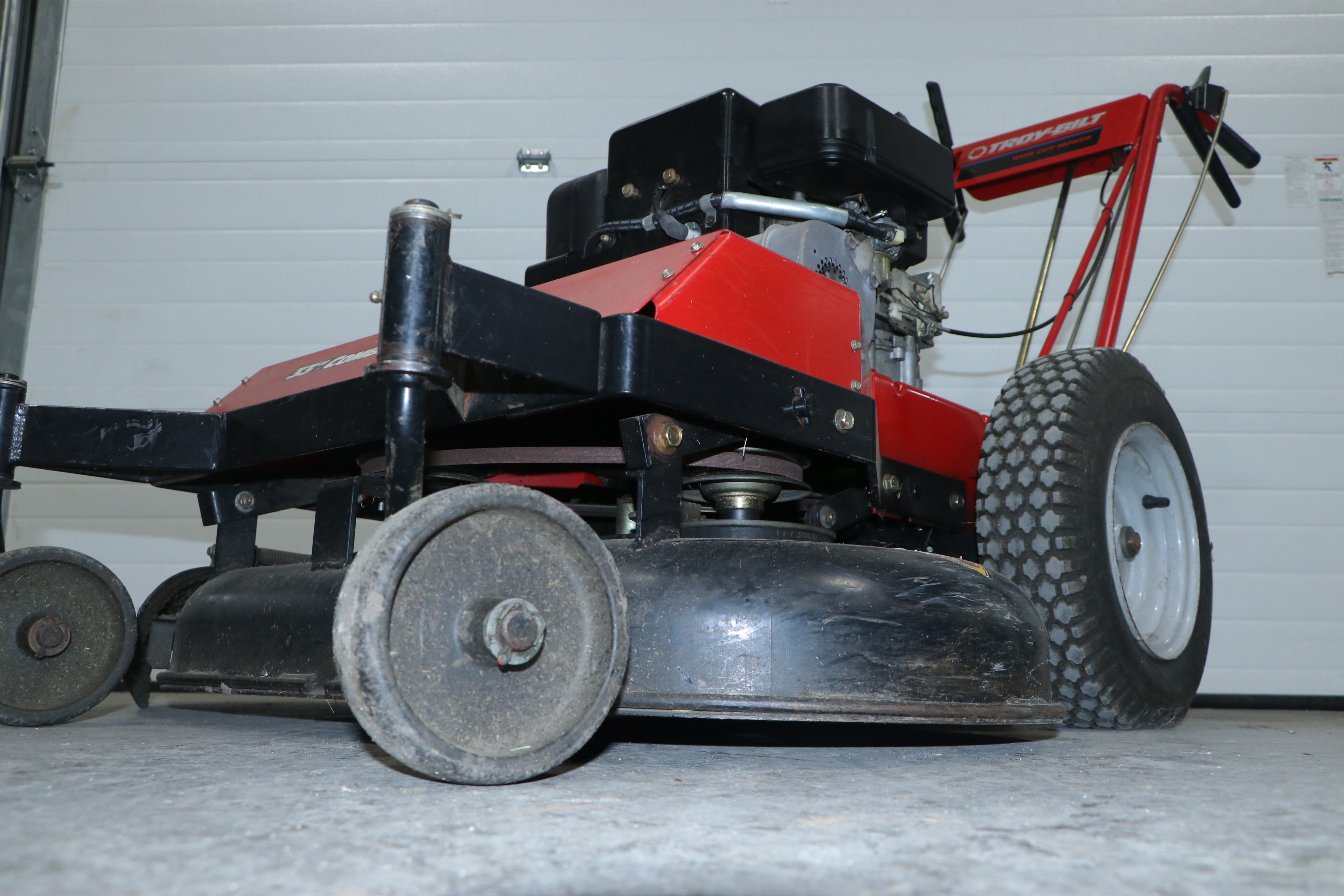 Troy-Bilt Wide Cut Lawn Mower