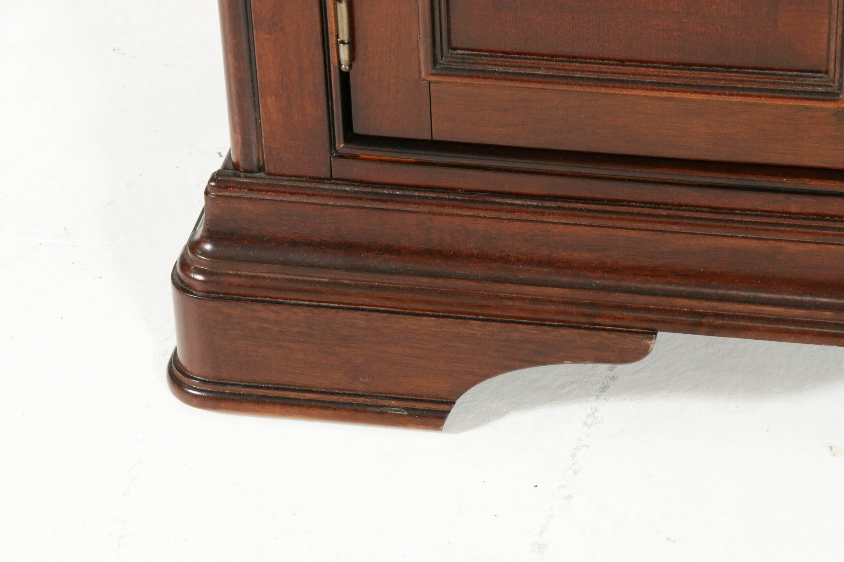 Havertys Furniture "Orleans" Louis Philippe Style Cherrywood Sideboard