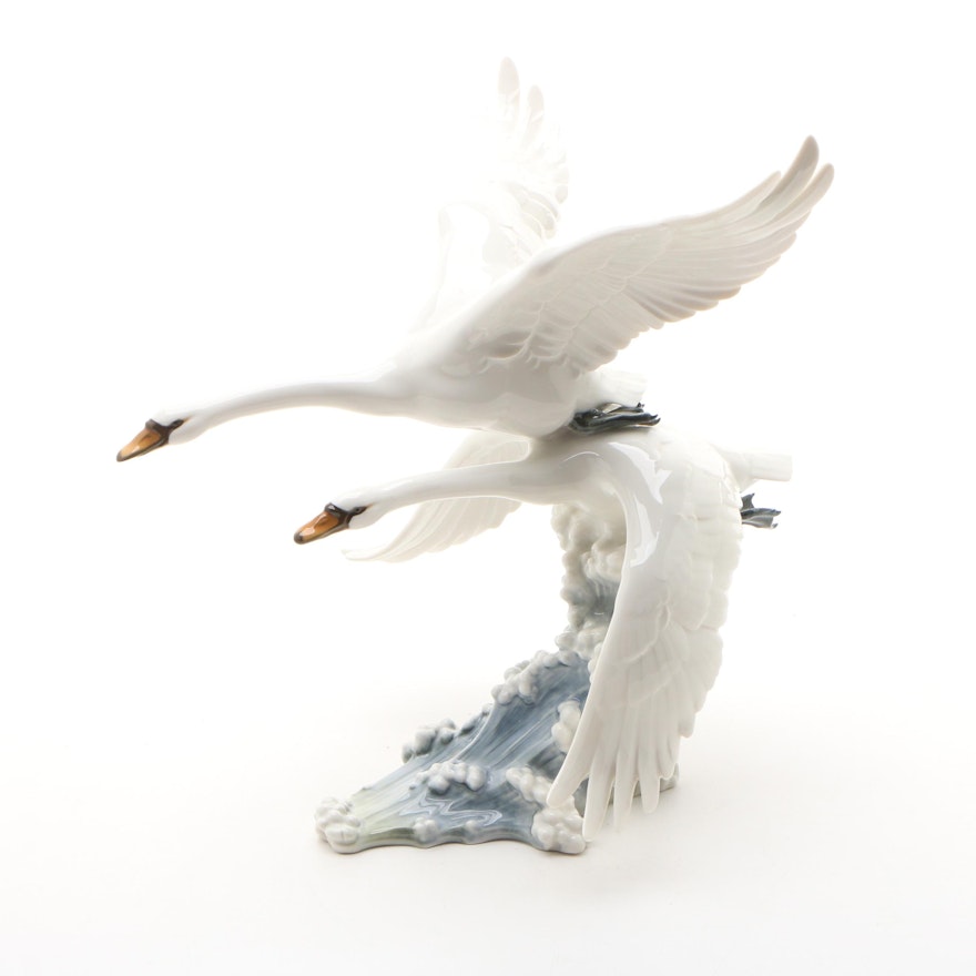 Hutschenreuther "Swans in Flight" Porcelain Figurine Designed by Hans Achtziger