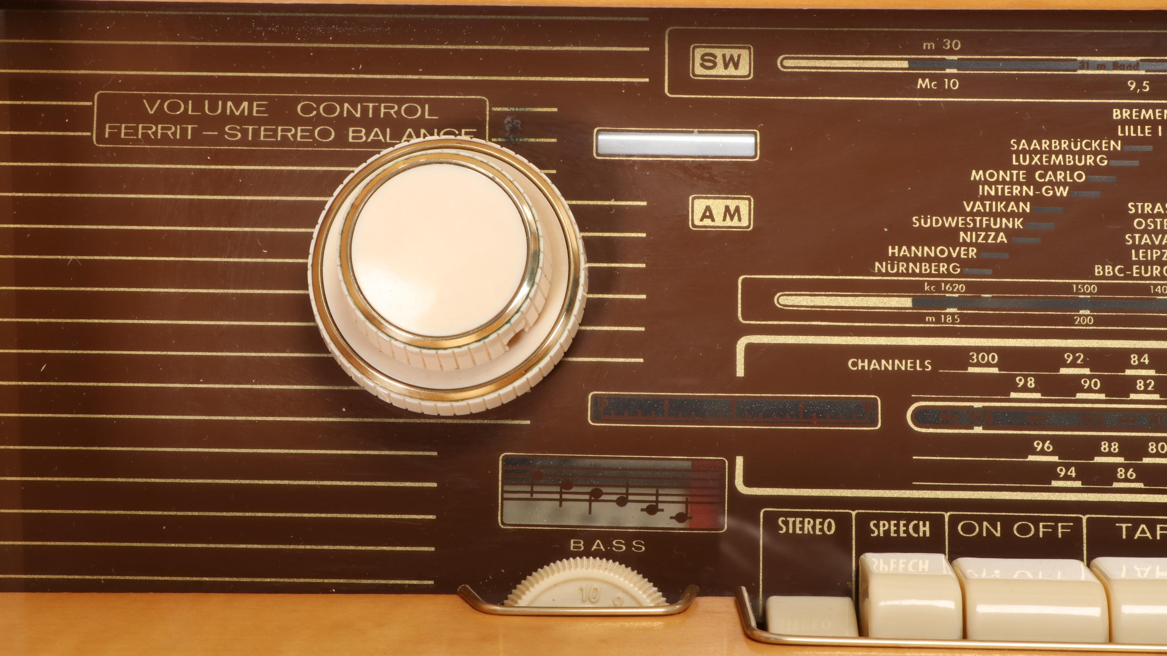Telefunken "Radio-Phono-Console 1212" in Mid Century Modern Walnut Cabinet