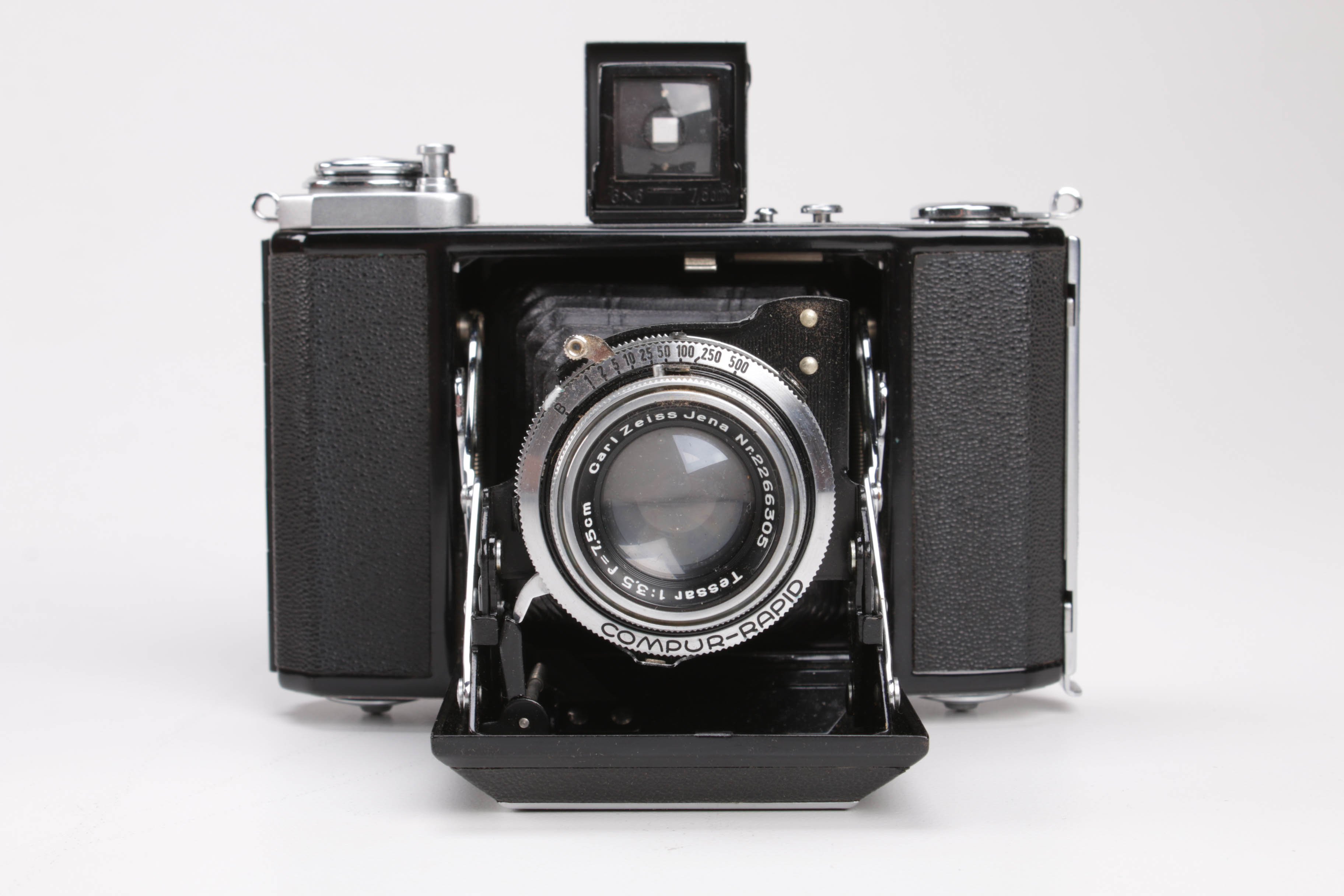 Zeiss Ikon "Ikonia" Post-War Medium Format German Camera and Equipment