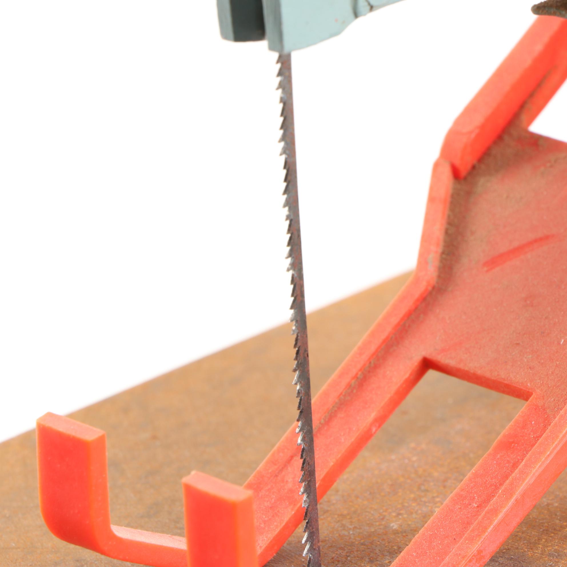 Delta 15" Scroll Electric Power Saw, Model No. 40-150