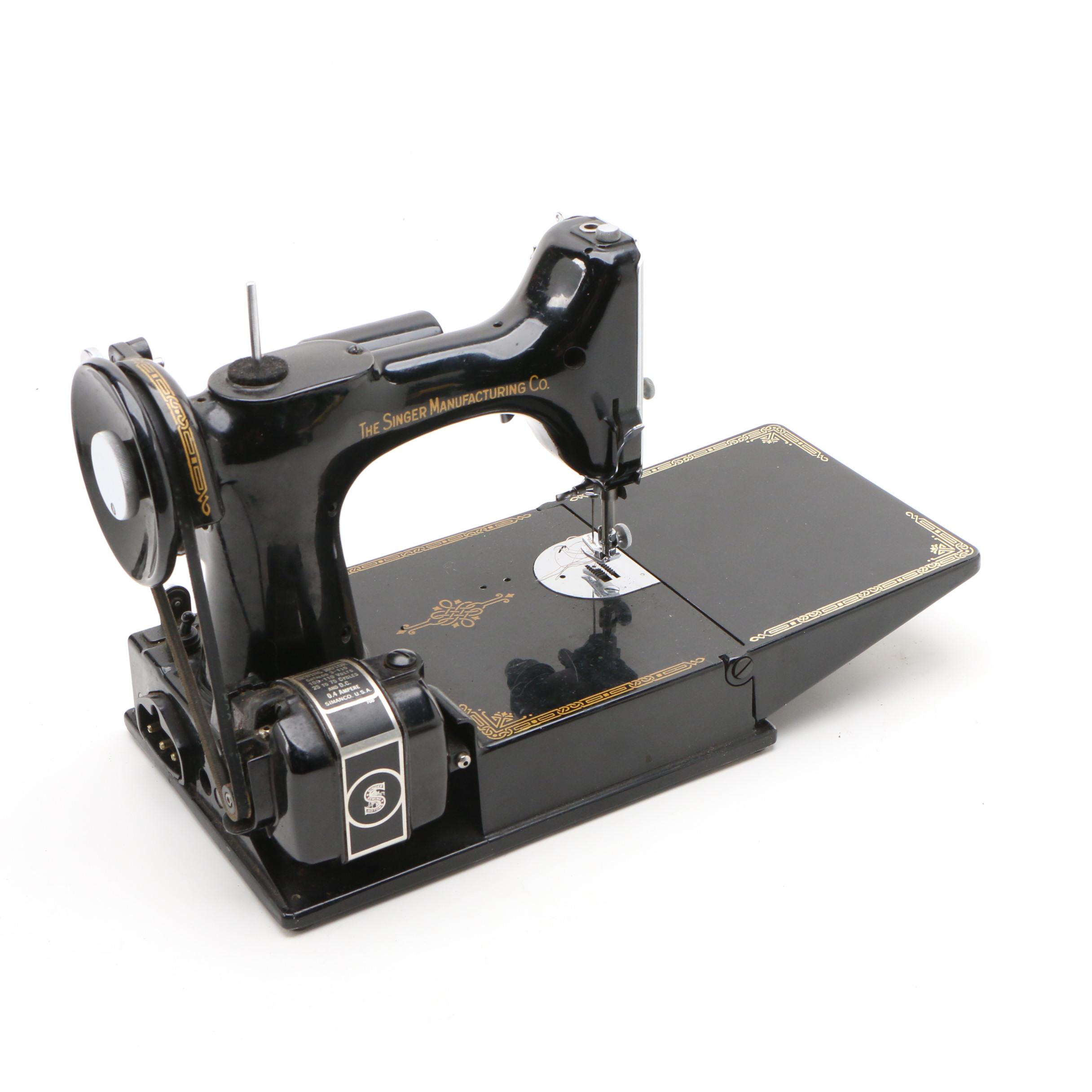 Singer Model 700 Featherweight Sewing Machine, circa 1947