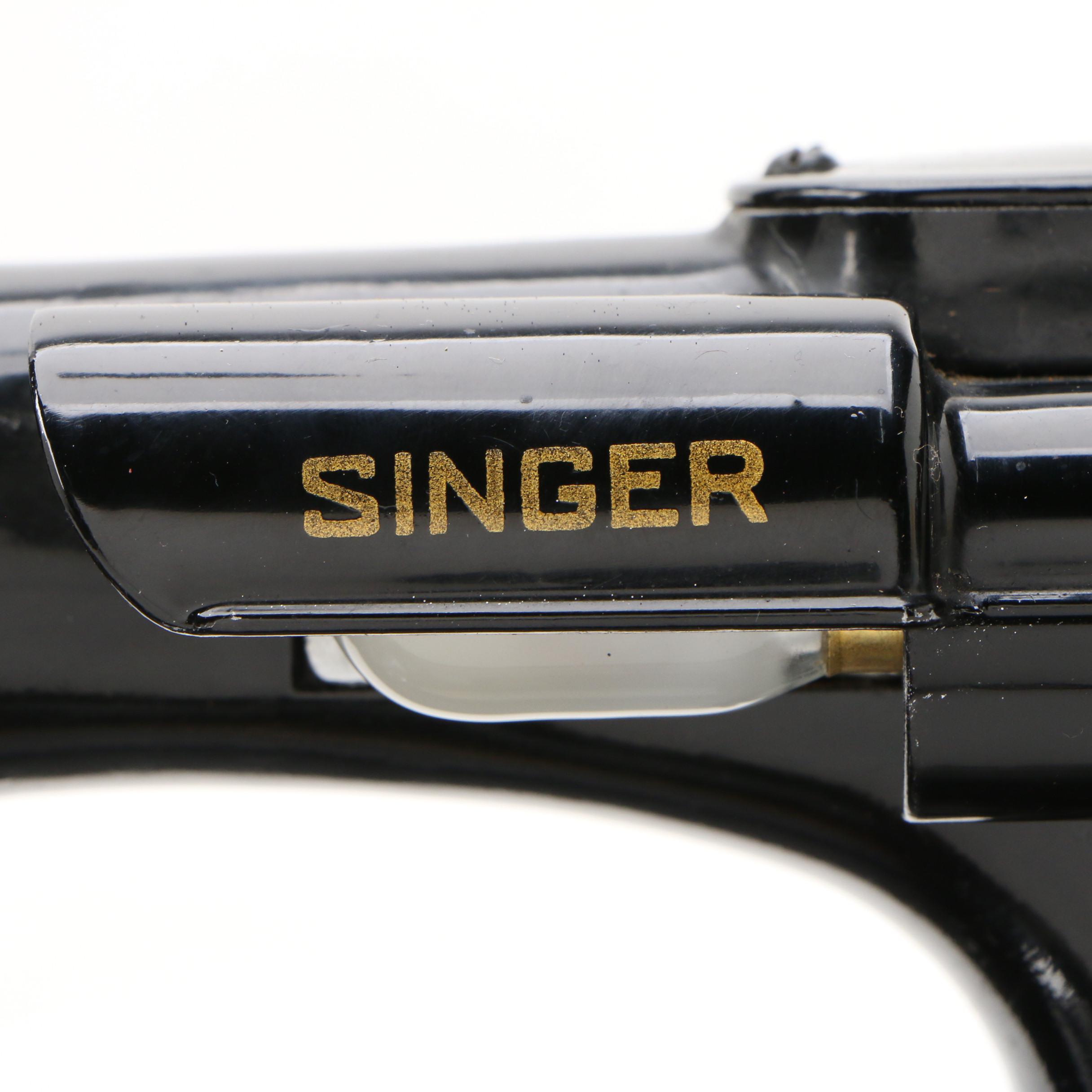 Singer Model 700 Featherweight Sewing Machine, circa 1947