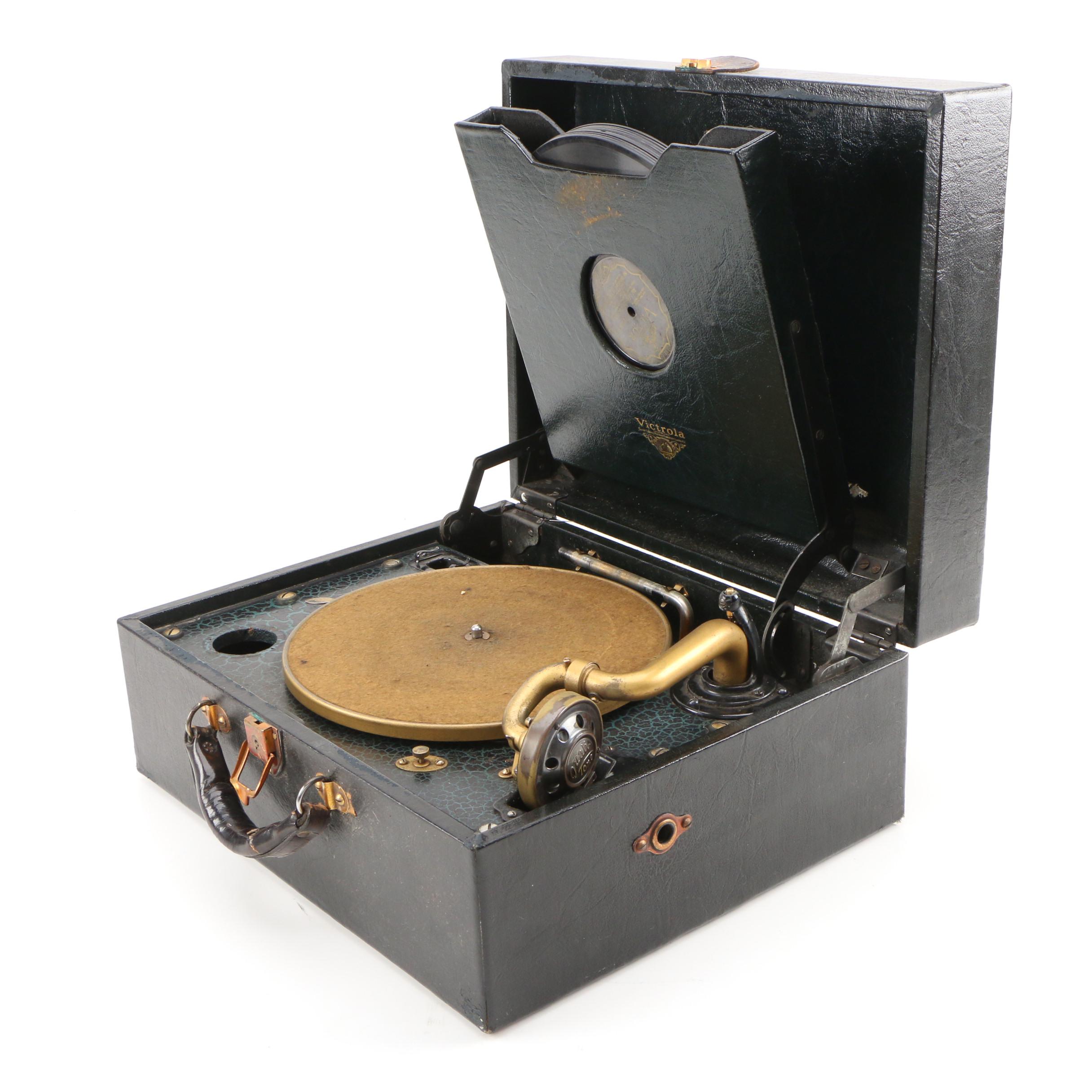 "Quali Tone" Model Victrola Talking Machine in Carrying Case, Early 20th-Century