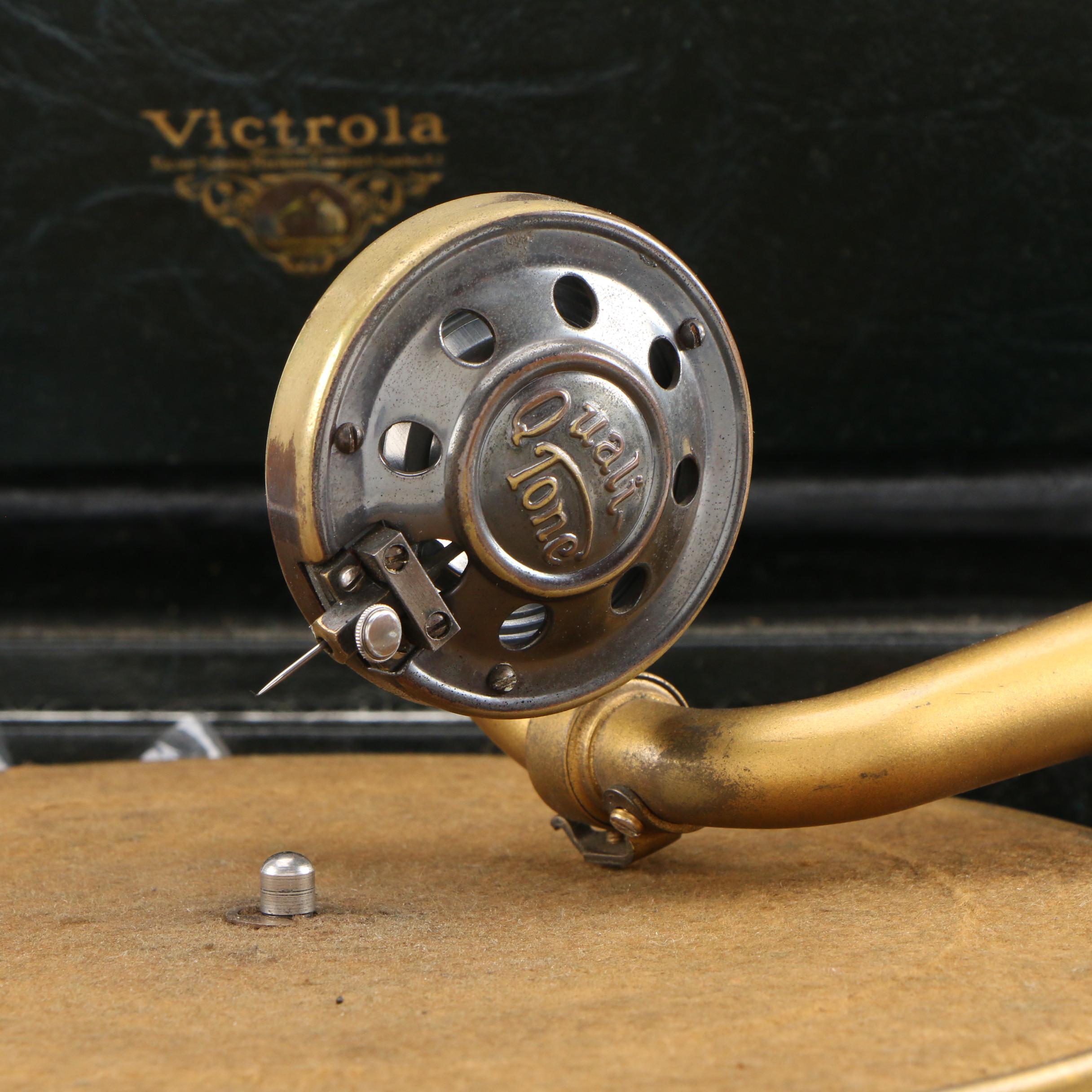 "Quali Tone" Model Victrola Talking Machine in Carrying Case, Early 20th-Century