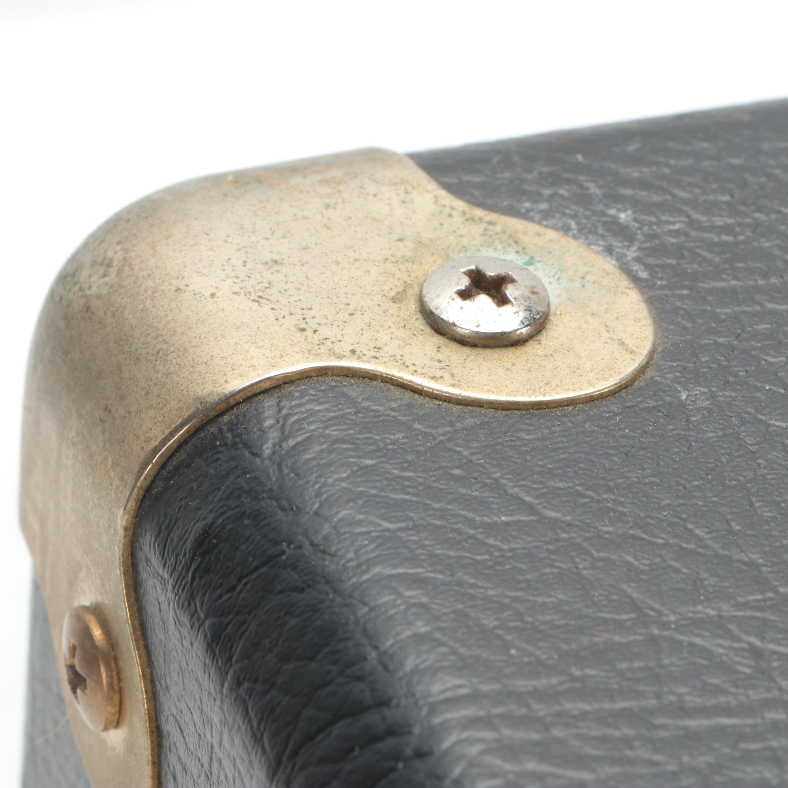 ESP Viper-100 Electric Guitar with Seymour Duncan Pickups, Crate Retroflex Amp